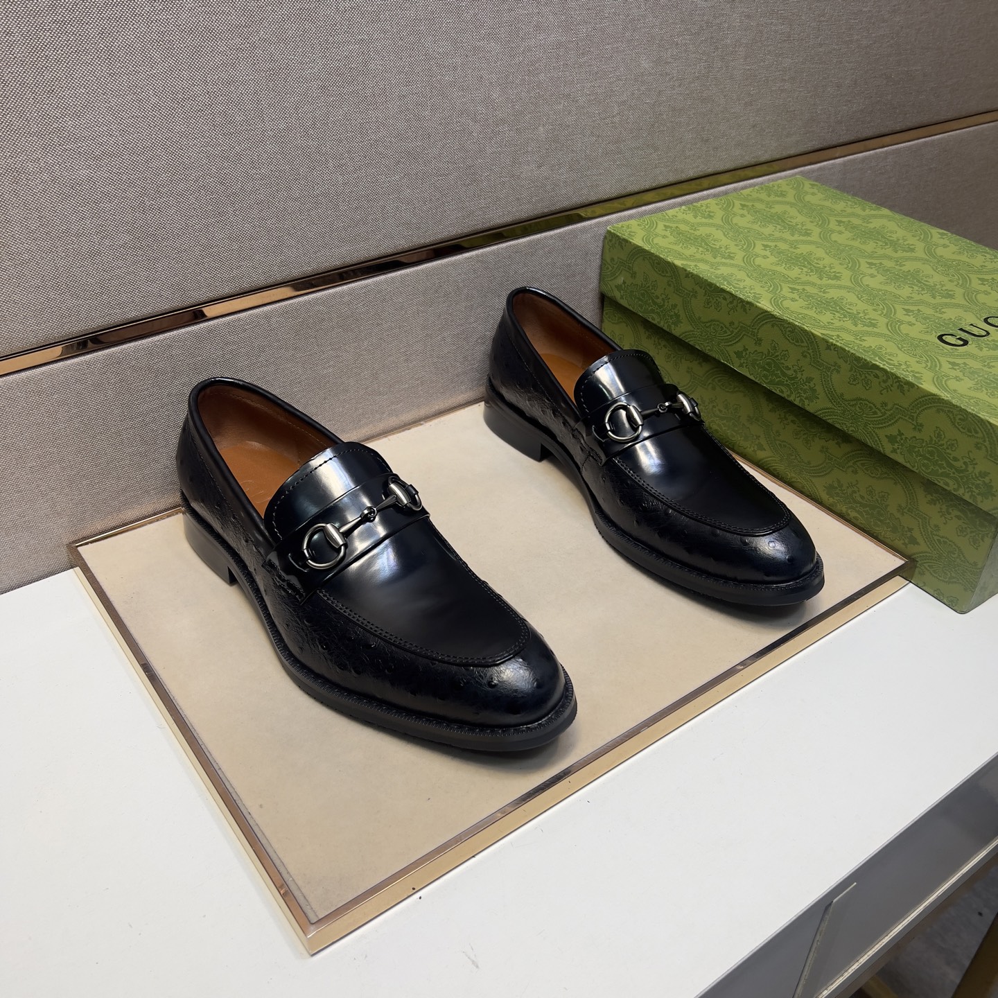 Gucci Men's Black Leather Horsebit Loafers Dress Shoes Size 39-44 1 Gucci Men's Black Leather Horsebit Loafers Dress Shoes Size 39-44