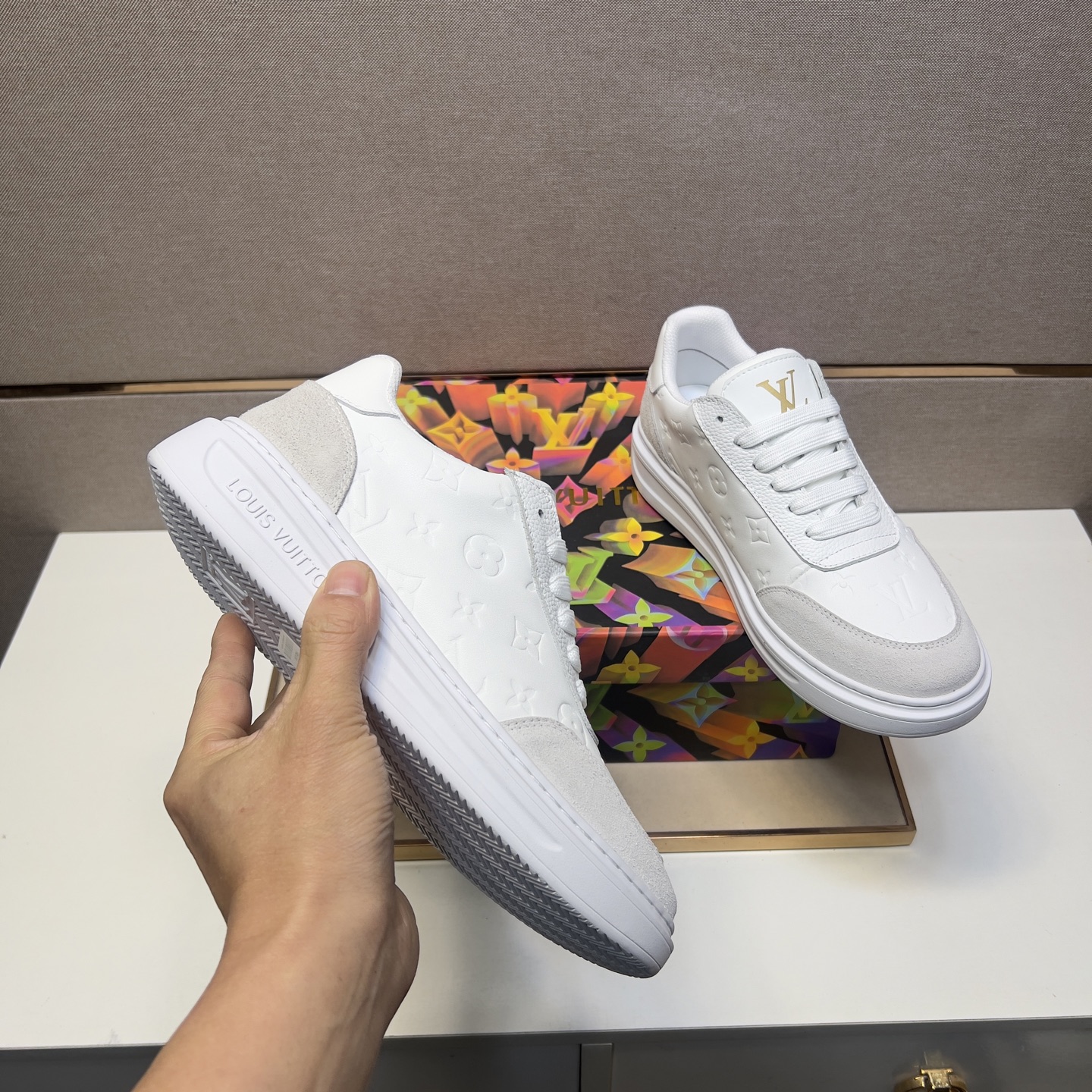 Louis Vuitton Men's White Leather Casual Sneakers Size 38-44 8 i1743526261674 2514 0 6