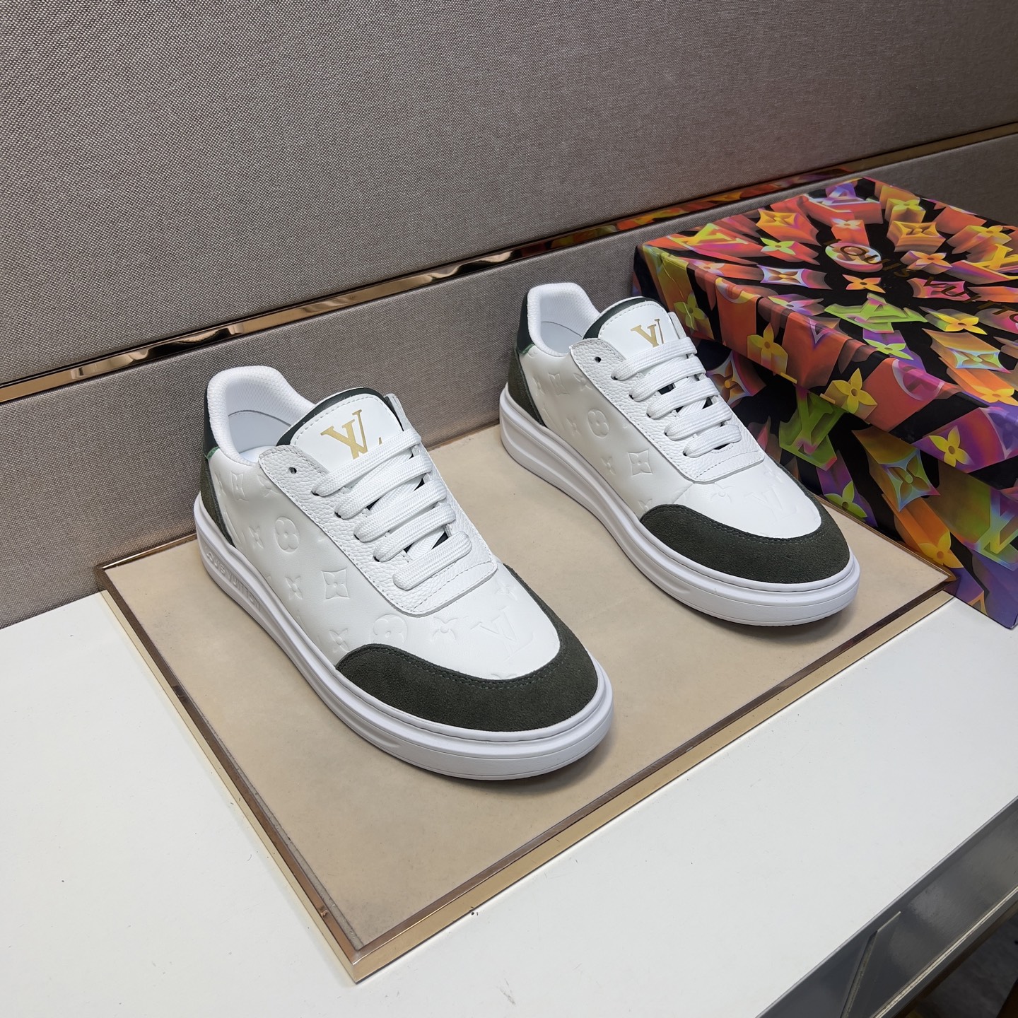 Louis Vuitton Men's Casual Sneakers - Comfortable & Breathable, Sizes 38-44 2 i1743526277872 8481 0 0