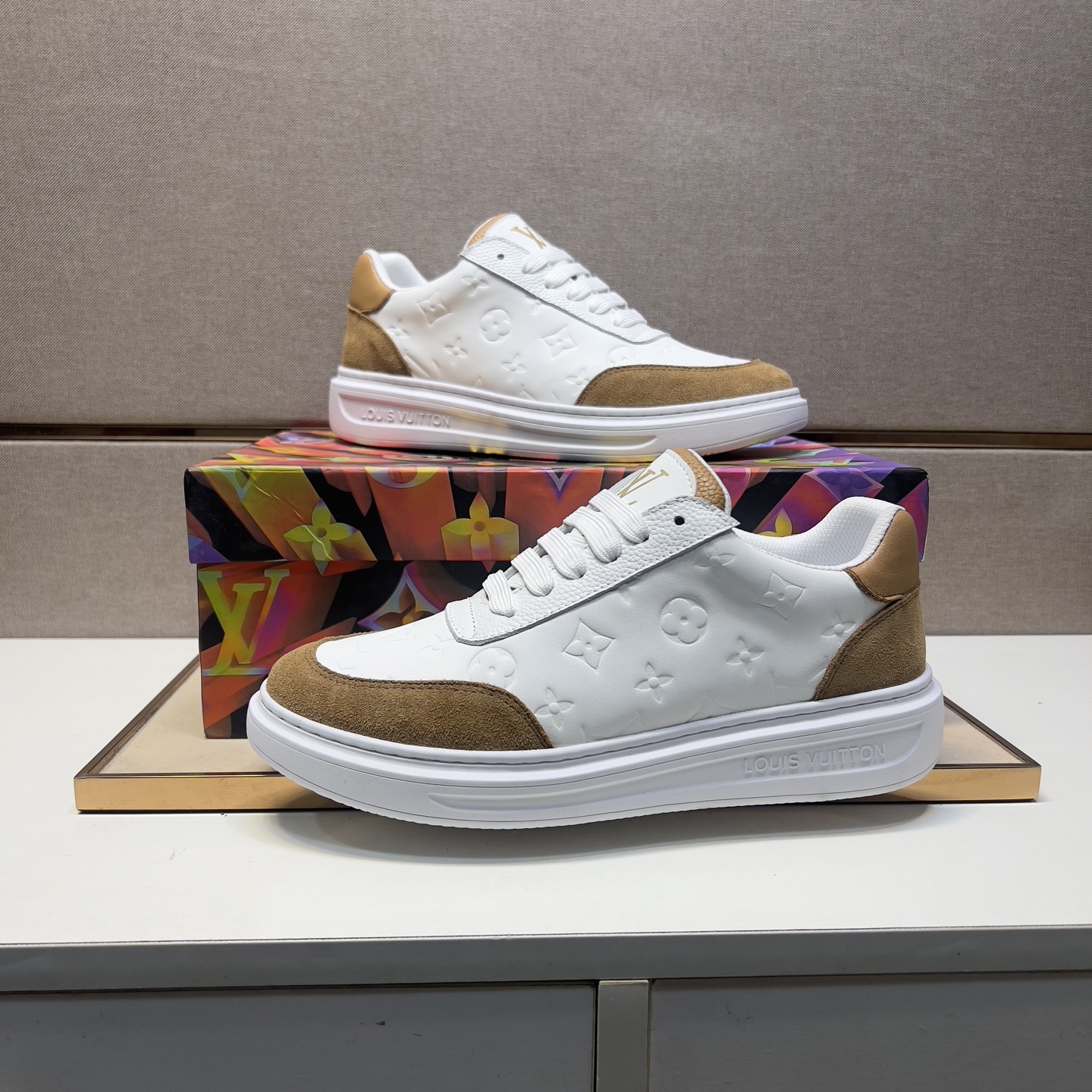 Louis Vuitton Men's White Leather and Suede Casual Sneakers Size 38-44 6 i1743526302636 2412 0 4