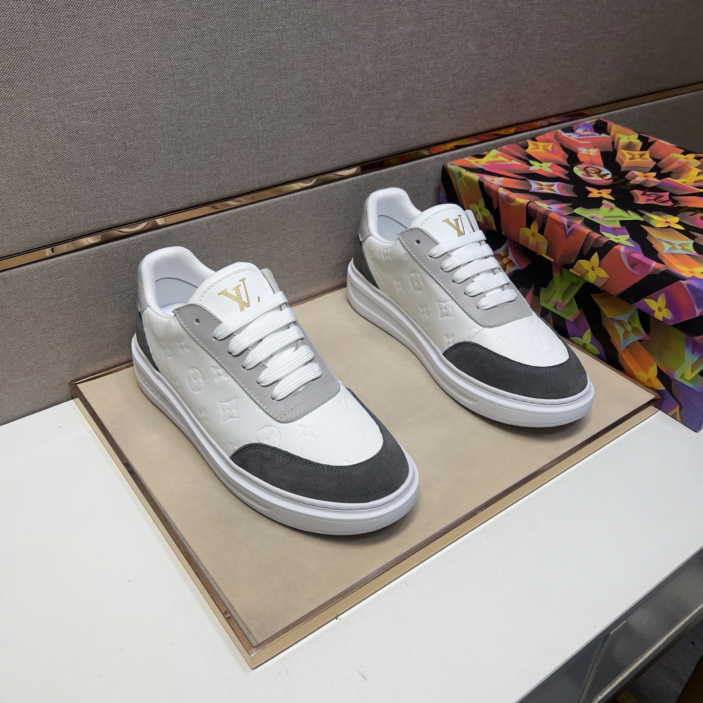 Louis Vuitton Men's Casual Sneakers - Comfortable & Breathable, Size 38-44 1 Louis Vuitton Men's Casual Sneakers - Comfortable & Breathable, Size 38-44