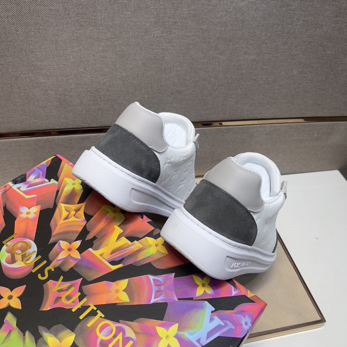 Louis Vuitton Men's Casual Sneakers - Comfortable & Breathable, Size 38-44 10 i1743526316570 9267 0 8