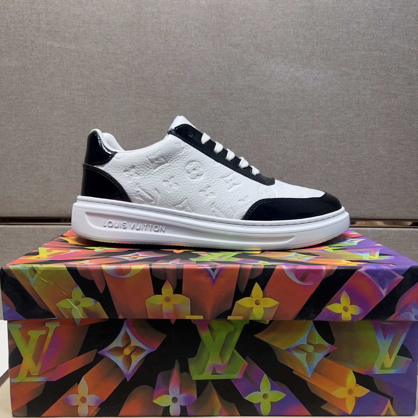 Louis Vuitton Men's White and Black Leather Sneakers, Size 38-44 4 i1743526344306 9974 0 2