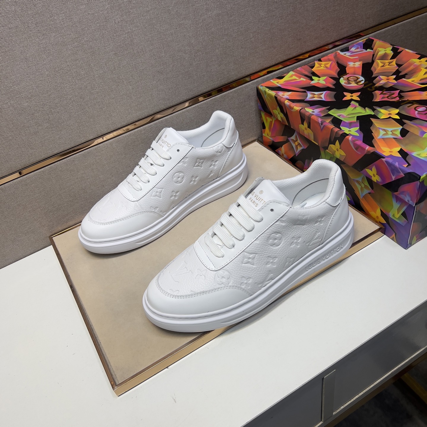 Louis Vuitton Men's White Leather Casual Sneakers, Size 38-44 3 i1743526378900 2526 0 1