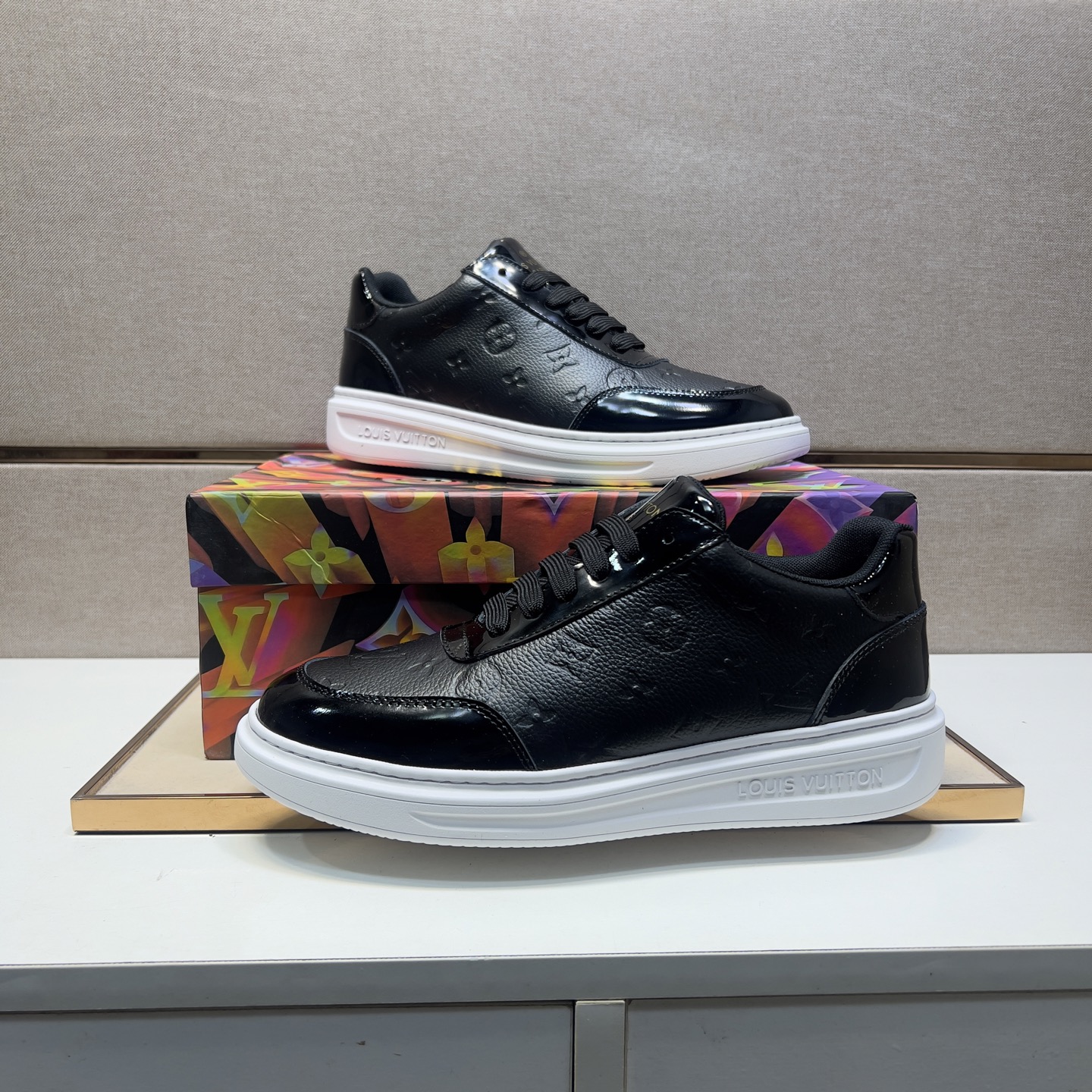 Louis Vuitton Men's Black Leather Casual Sneakers, Sizes 38-44 6 i1743526391723 42 0 4