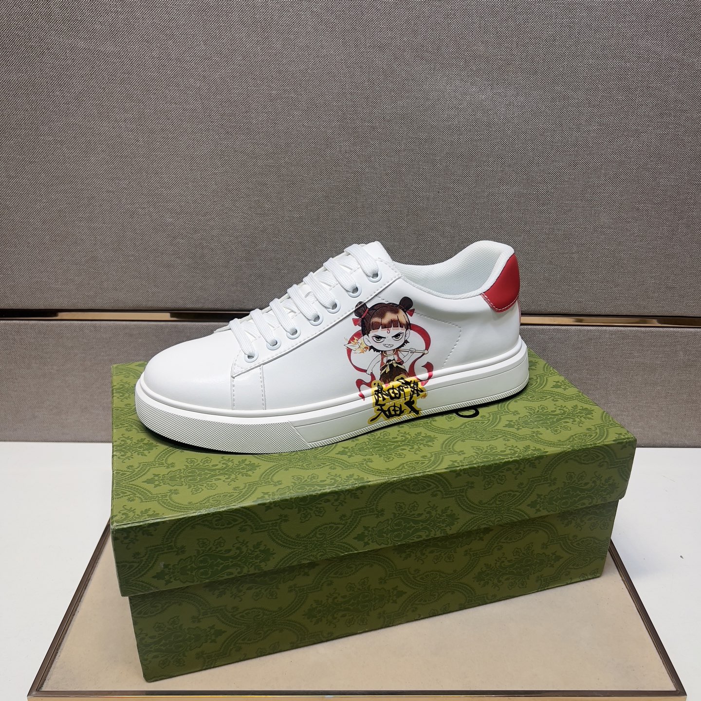 Gucci Men's White Leather Ace Sneaker with Cartoon Character and Red Heel 5 i1744043880100 7189 0 3
