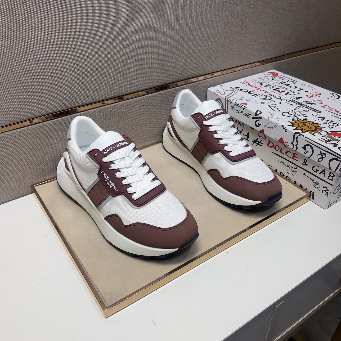 NO:277035,【Dg～】Men's casual shoes 2025z cabinets are available simultaneously. Size: 38-44# 1 color upper is made of multi-material spliced ​​mesh fabric inner lining, comfortable and breathable, original sole is comfortable and wear-resistant, real-life shooting is even better, Dolce & Gabbana19860909【Dg～】男士休闲鞋 2025z柜同步发售 码数:38-44# 1个颜色鞋面选用多材质拼接网布内里,舒适透气,鞋底原版舒适耐磨大底,实物拍摄实物更赞,,Dolce&Gabbana,Men's shoes