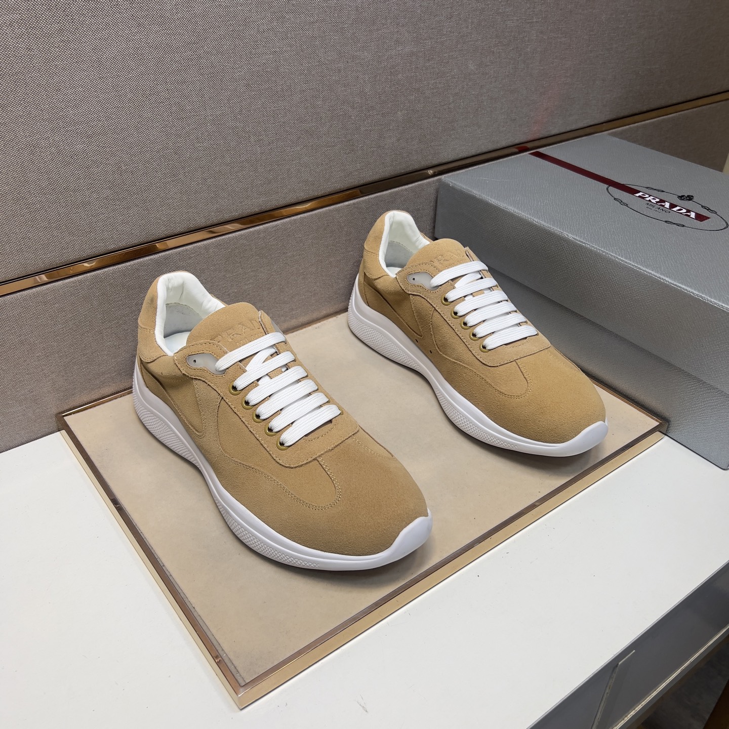 NO:283157,[Public ~] Men's casual shoes are available simultaneously in 2025z cabinet. Size: 38-44# 5 color uppers are made of multi-material spliced ​​cowhide inner lining, cowhide footbed, comfortable and breathable, original sole comfortable and wear-resistant sole, real shots are even better, cowhide19860909【普～】男士休闲鞋 2025z柜同步发售 码数:38-44# 5个颜色鞋面选用多材质拼接牛皮内里,牛皮垫脚,舒适透气,鞋底原版舒适耐磨大底,实物拍摄实物更赞,,cowhide,Men's shoes