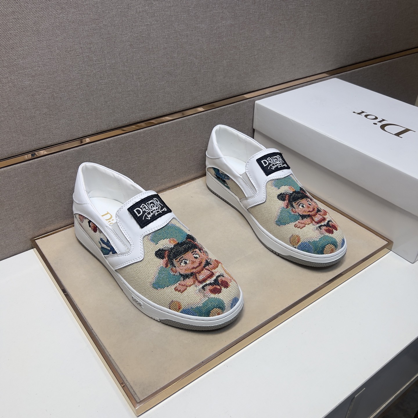 NO:277696,【Di~】Men's casual shoes are available simultaneously in 2025z cabinet. Size: 38-44# The uppers of 3 colors are made of multi-material spliced ​​leather inner lining, comfortable and breathable, the original sole is comfortable and wear-resistant, and the real shot is even better.19860909【迪～】男士休闲鞋 2025z柜同步发售 码数:38-44# 3个颜色鞋面选用多材质拼接真皮内里,舒适透气,鞋底原版舒适耐磨大底,实物拍摄实物更赞,,Men's shoes