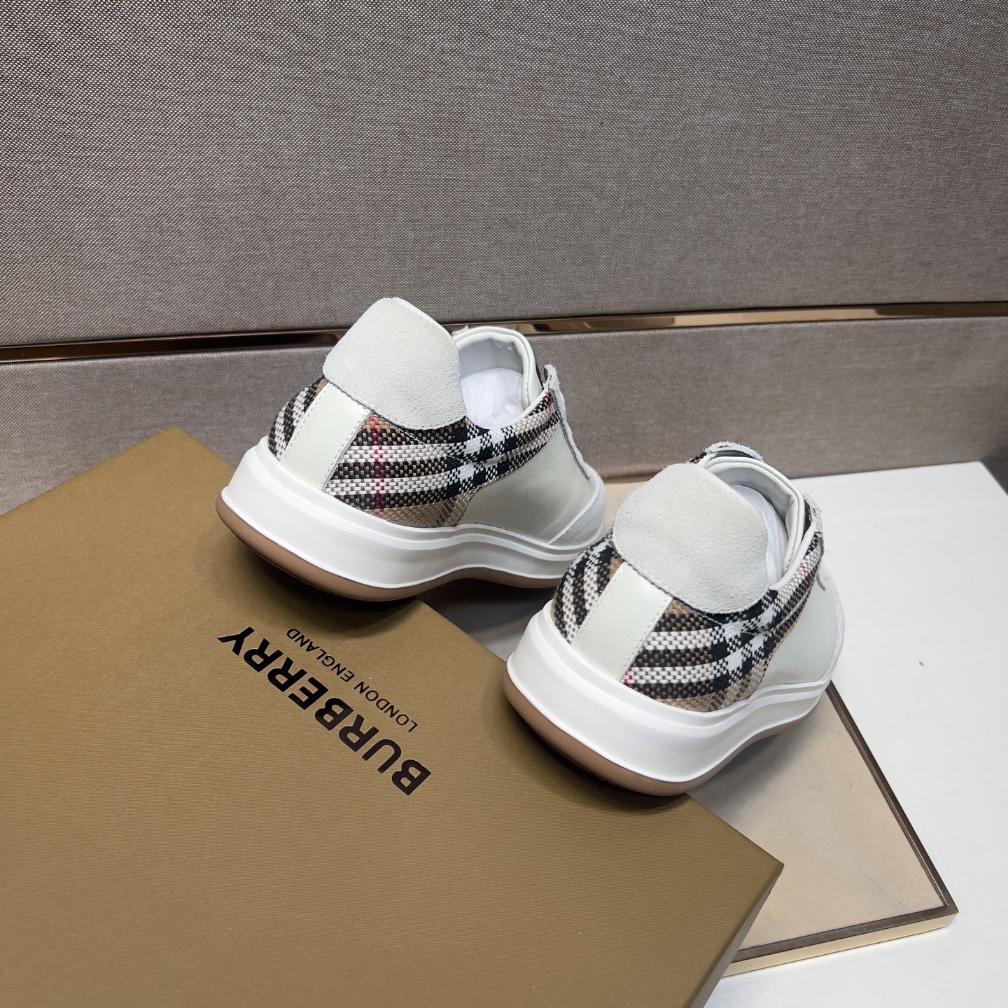 Burberry Men's Casual Sneakers in Multiple Materials and Leather Lining 10 i1744820066491 1268 0 8