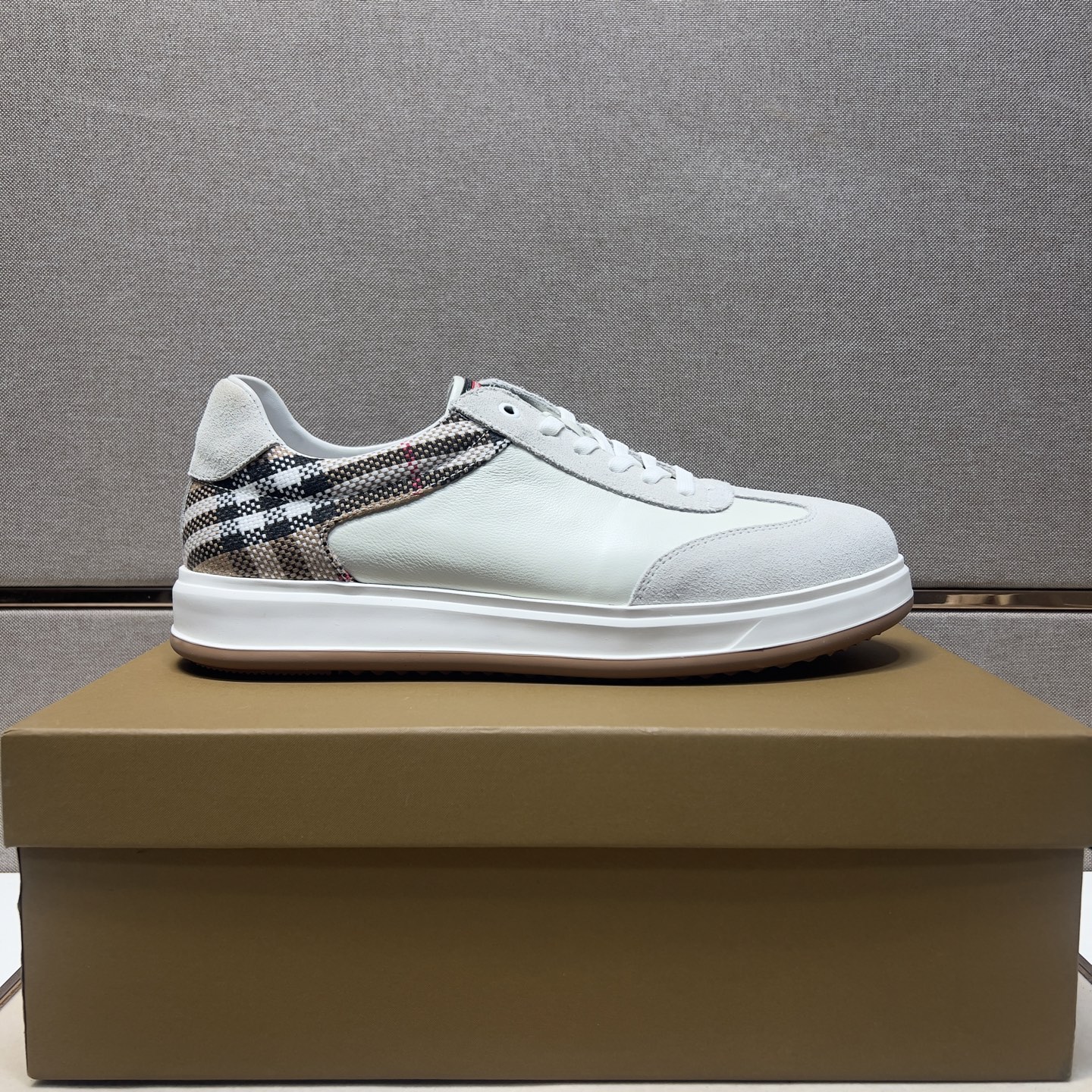 Burberry Men's Casual Sneakers in Multiple Materials and Leather Lining 4 i1744820066508 5135 0 2