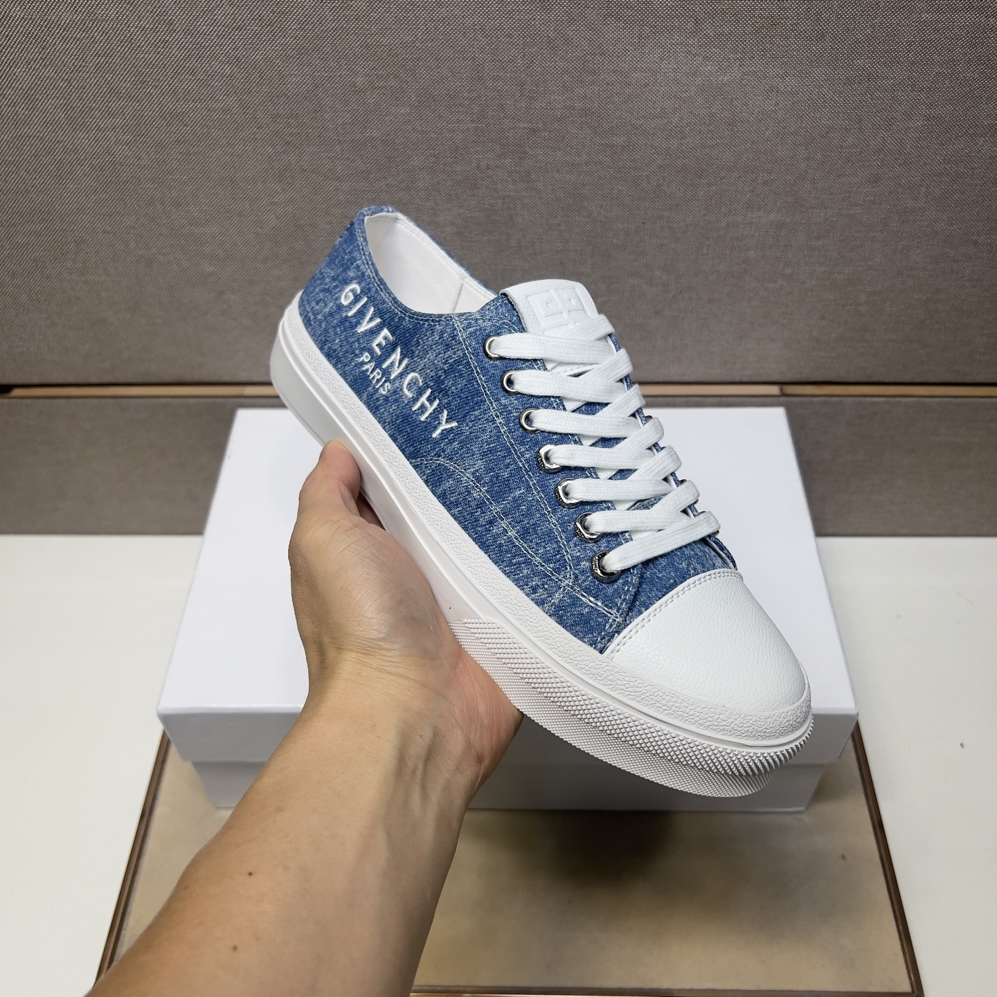 Givenchy Men's Casual Denim Sneakers With Leather Lining-Comfortable 7 i1745340683784 8623 0 5