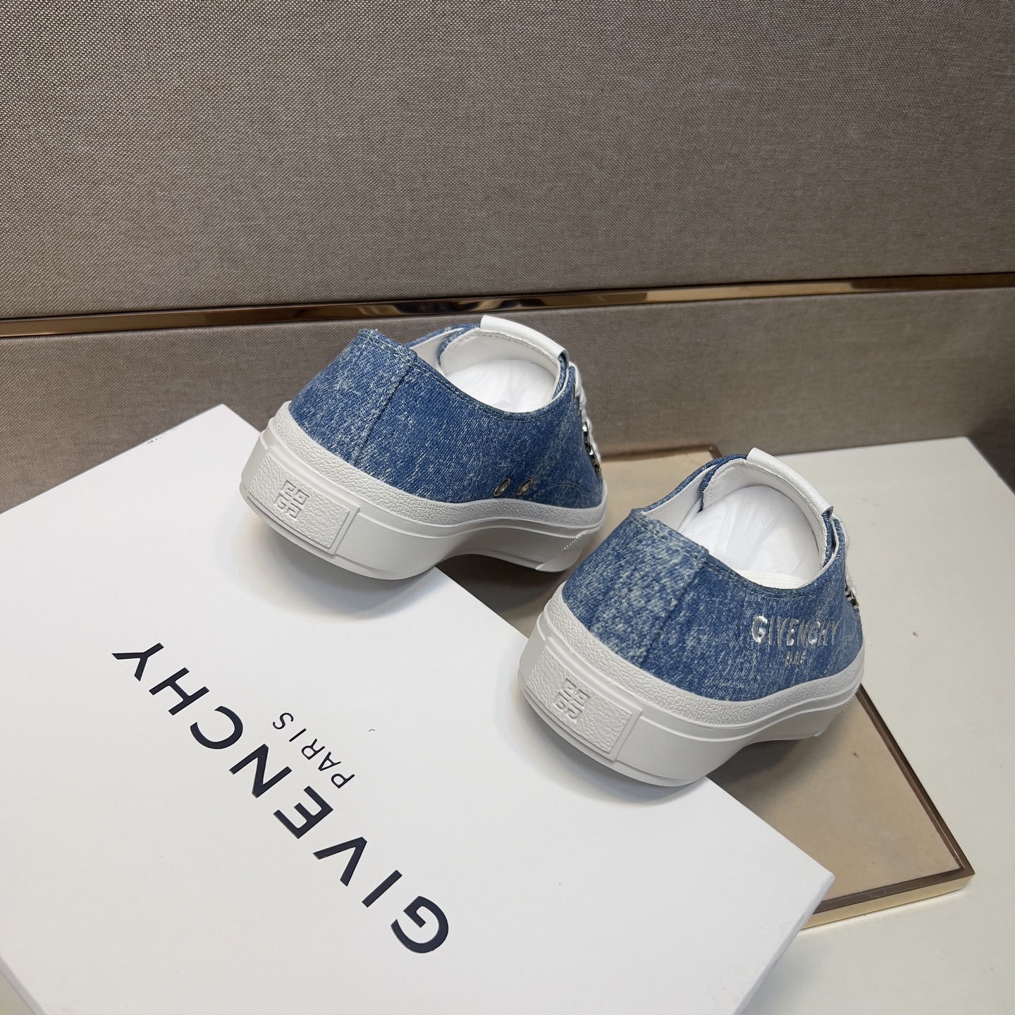 Givenchy Men's Casual Denim Sneakers With Leather Lining-Comfortable 10 i1745340683792 5309 0 8