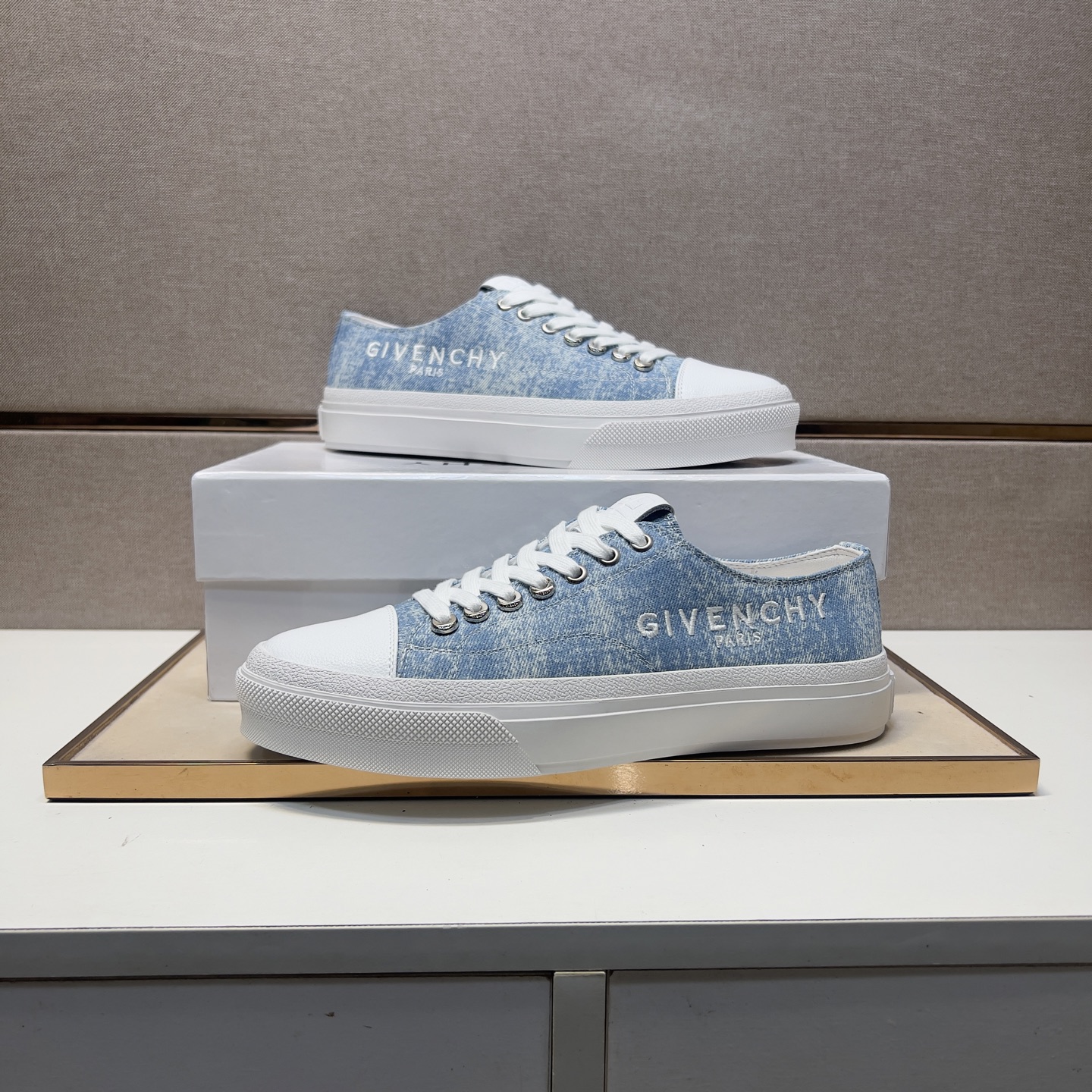 Givenchy Men's Casual Sneakers in Blue Denim and Leather, Sizes 38-44 6 i1745340754836 3677 0 4
