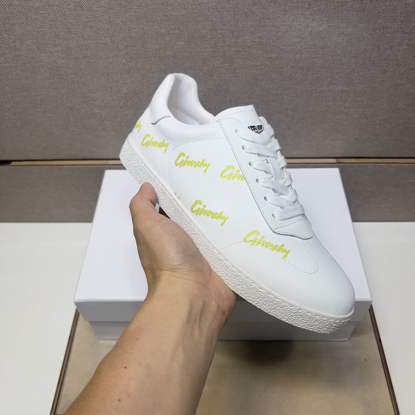 Givenchy Men's City Sport Sneakers in White Leather with Logo Print 7 i1745340891622 6152 0 5