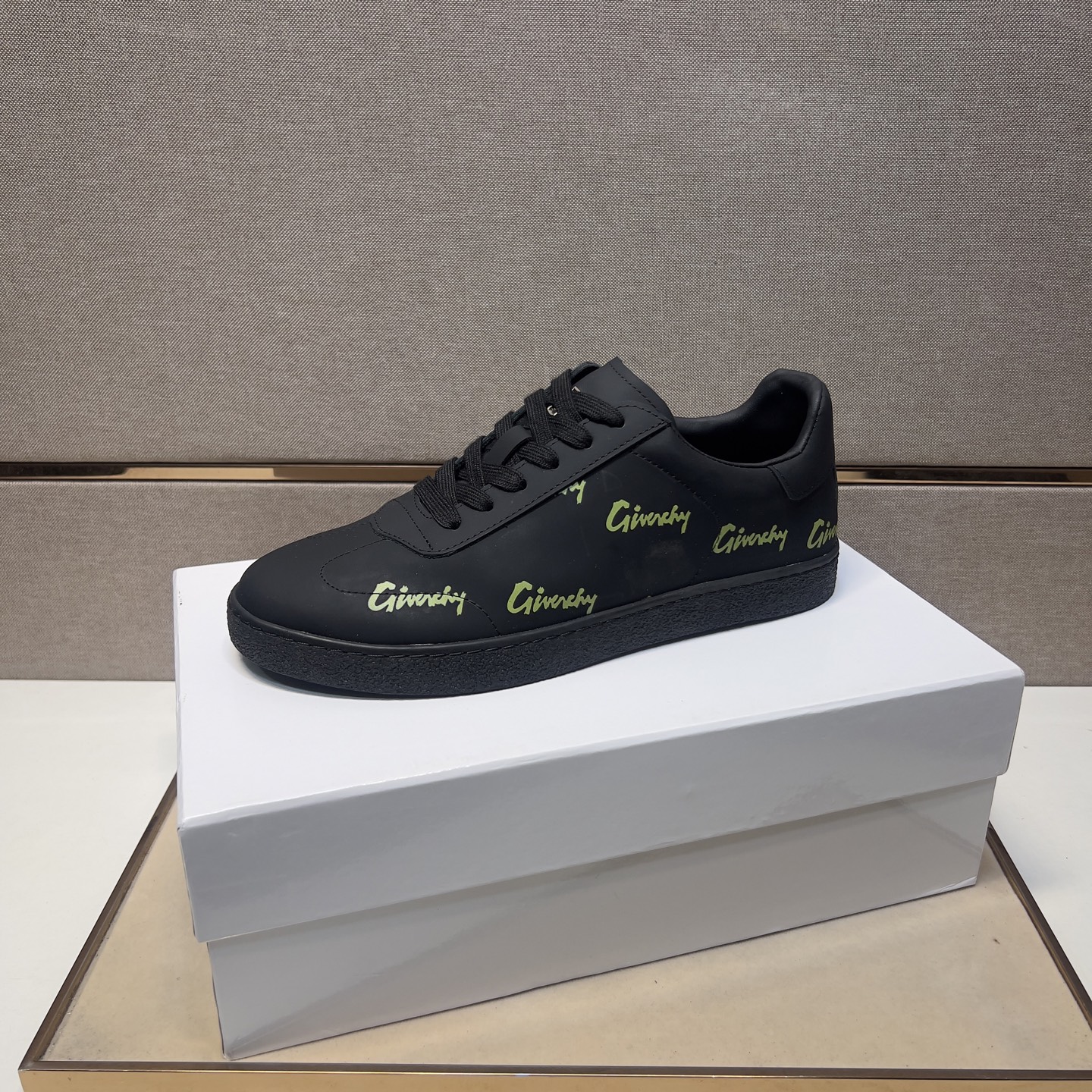 Givenchy Men's Black Leather Sneakers, Sizes 38-44 | Comfortable and Durable 5 i1745340908330 2024 0 3