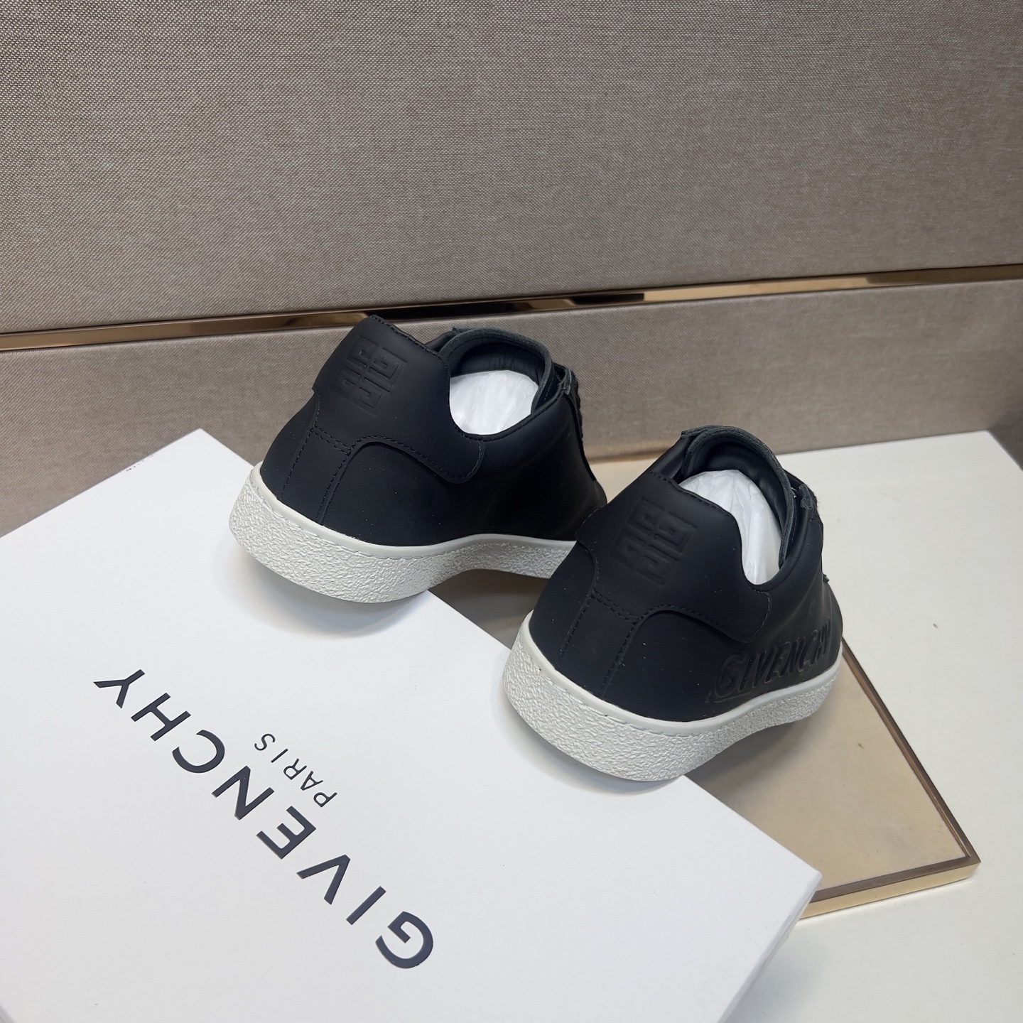 Givenchy Men's City Sport Sneakers in Black Leather, Sizes 38-44 10 i1745340947292 862 0 8