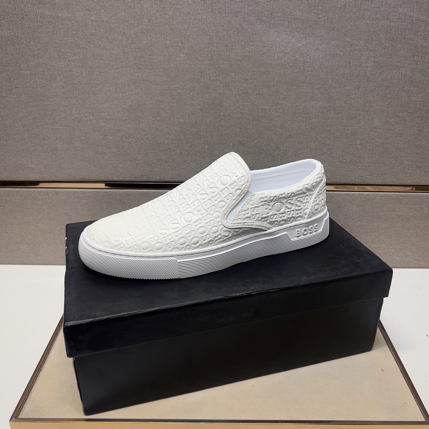 BOSS Men's Slip-On Sneakers: Fashionable & Comfortable, Sizes 38-44 5 i1745425873374 4789 0 3