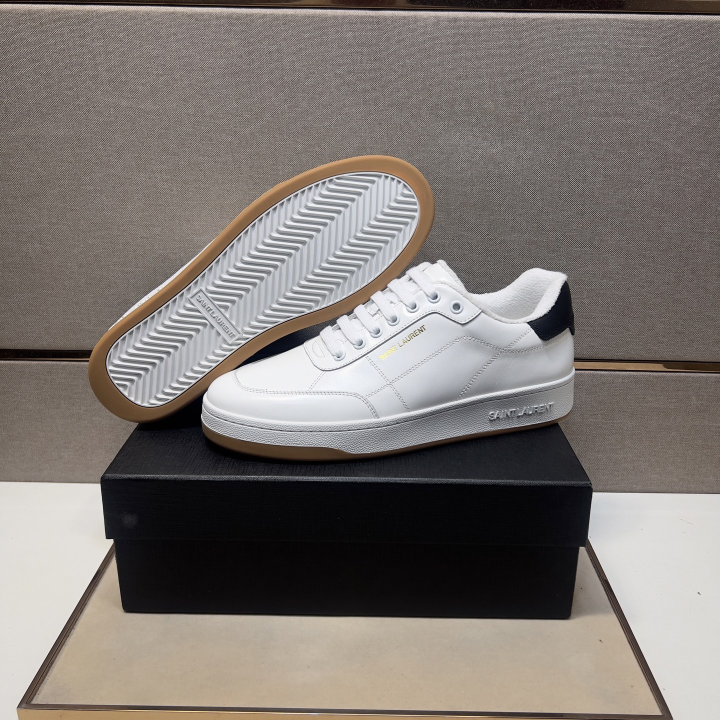 Saint Laurent Men's Leather Sneaker Casual Shoes, Available in Multiple Colors 9 i1745600907850 8026 0 7
