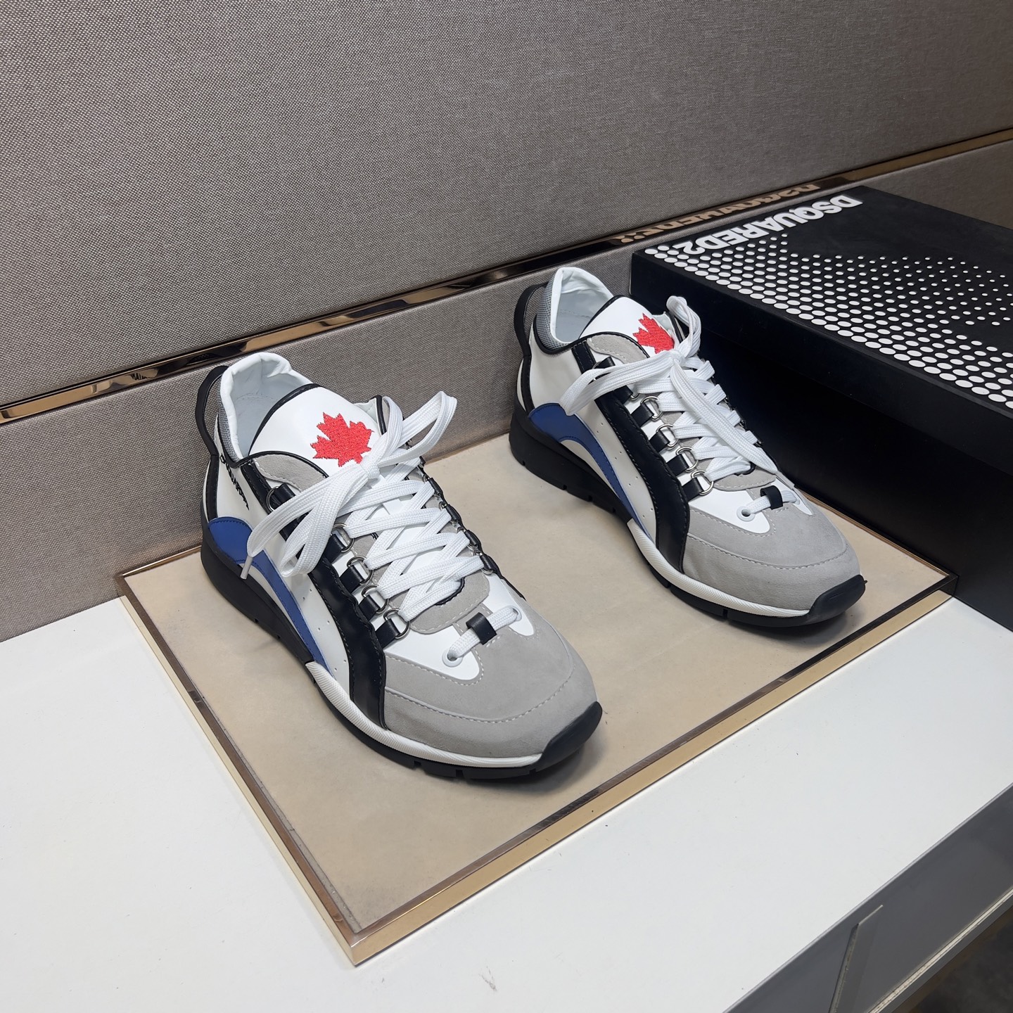 NO:283197,【D2～】Men's casual shoes 2025z cabinets are available simultaneously. Size: 38-44# The uppers of 2 colors are made of multi-material spliced ​​leather inner lining, comfortable and breathable, the original sole is comfortable and wear-resistant and non-slip sole, and the real thing is even better.19860909【D2～】男士休闲鞋 2025z柜同步发售 码数:38-44# 2个颜色鞋面选用多材质拼接真皮内里,舒适透气,鞋底原版舒适耐磨防滑大底,实物拍摄实物更赞,,Men's shoes