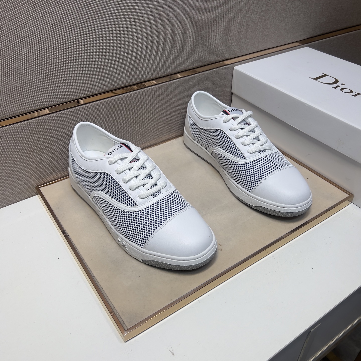 NO:283846,【Di~】Men's casual shoes are available simultaneously in 2025z cabinet. Size: 38-44# The uppers of 3 colors are made of multi-material spliced ​​leather inner lining, comfortable and breathable, the original sole is comfortable and wear-resistant and non-slip sole, and the real thing is even better.19860909【迪～】男士休闲鞋 2025z柜同步发售 码数:38-44# 3个颜色鞋面选用多材质拼接真皮内里,舒适透气,鞋底原版舒适耐磨防滑大底,实物拍摄实物更赞,,Men's shoes