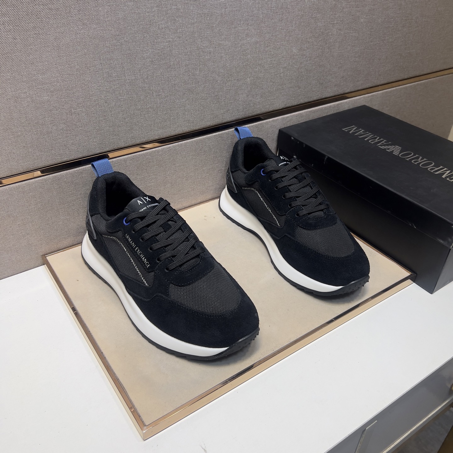 NO:348112,[Ah~] Men's casual shoes are available simultaneously in 2025z cabinet. Number of sizes: 38-44 # 4 color uppers are made of multi-material splicing mesh fabric inner lining, comfortable and breathable, original sole is comfortable and wear-resistant, and the real shot is even better.19860909【阿～】男士休闲鞋 2025z柜同步发售 码数:38-44 # 4个颜色鞋面选用多材质拼接网布内里,舒适透气,鞋底原版舒适耐磨大底,实物拍摄实物更赞,,Men's shoes