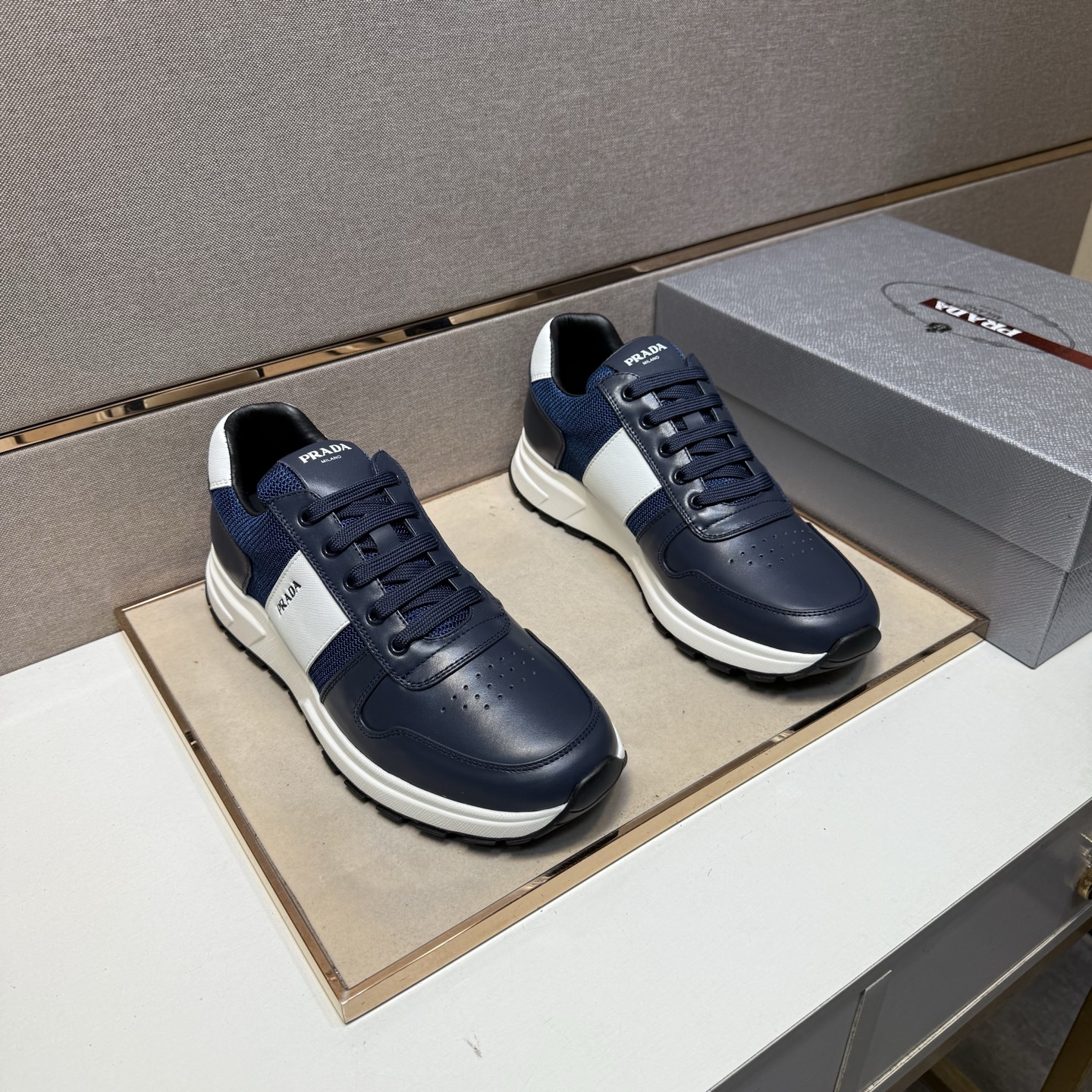 NO:346831,[Pre-Premium] Men's casual shoes 2025z cabinet are available simultaneously. Size: 38-44# The 3-color uppers are made of multi-material spliced ​​mesh fabric inner lining, comfortable and breathable, the original sole is comfortable and wear-resistant and non-slip sole, and the real thing is even better.19860909【普～】男士休闲鞋 2025z柜同步发售 码数:38-44# 3个颜色鞋面选用多材质拼接网布内里,舒适透气,鞋底原版舒适耐磨防滑大底,实物拍摄实物更赞,,Men's shoes