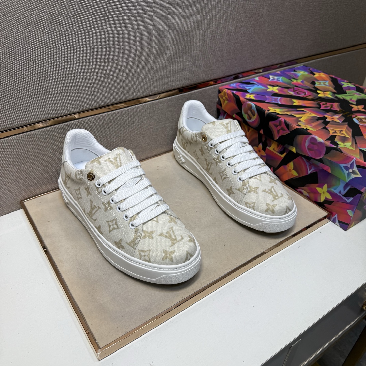 NO:346844,[Pre-Premium] Men's casual shoes are available simultaneously in 2025z cabinet. Size: 38-44# 6 color uppers are made of multi-material spliced ​​mesh fabric inner lining, comfortable and breathable, the original sole is comfortable and wear-resistant and non-slip sole, and the real shot is even better.19860909【普～】男士休闲鞋 2025z柜同步发售 码数:38-44# 6个颜色鞋面选用多材质拼接网布内里,舒适透气,鞋底原版舒适耐磨防滑大底,实物拍摄实物更赞,,Men's shoes