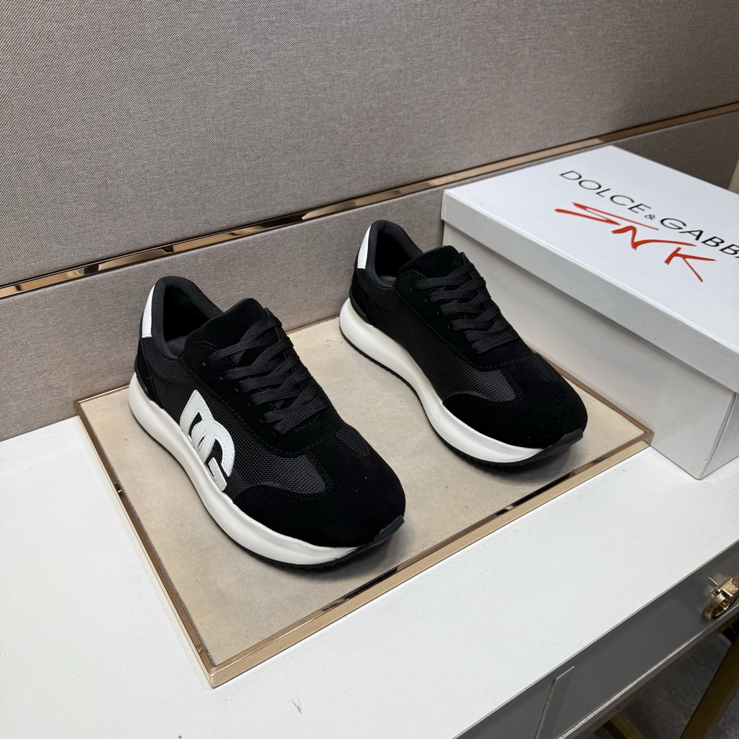 NO:346859,【DG～】Men's casual shoes 2025z cabinets are available simultaneously. Size: 38-44# The uppers of the two colors are made of multi-material spliced ​​mesh, which is comfortable and breathable. The original sole is comfortable and wear-resistant and non-slip sole. The real thing is even better.19860909【DG～】男士休闲鞋 2025z柜同步发售 码数:38-44# 2个颜色鞋面选用多材质拼接网布内里,舒适透气,鞋底原版舒适耐磨防滑大底,实物拍摄实物更赞,,Men's shoes