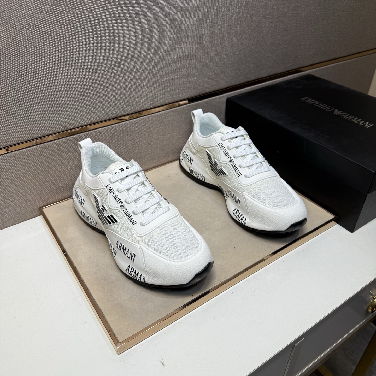 NO:351133,[Ama~] Men's casual shoes, 2025z cabinets are available simultaneously. Number of sizes: 38-44# 3 color uppers are made of multi-material spliced ​​mesh fabric inner lining, comfortable and breathable, original sole comfortable and wear-resistant and non-slip sole, and the real shot is even better.19860909【阿玛～】男士休闲鞋,2025z柜同步发售 码数:38-44# 3个颜色鞋面选用多材质拼接网布内里,舒适透气,鞋底原版舒适耐磨防滑大底,实物拍摄实物更赞,,Men's shoes