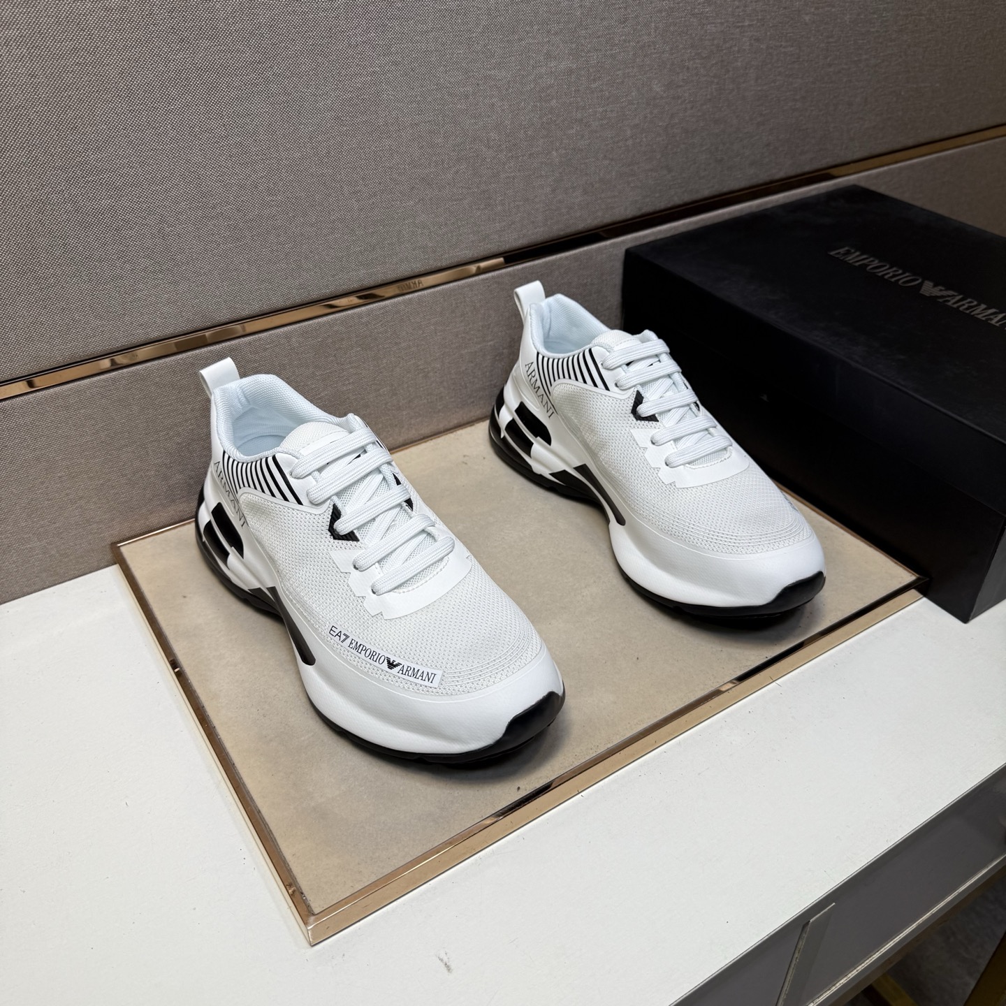 NO:351149,[Ama~] Men's casual shoes, 2025z cabinets are available simultaneously. Number of sizes: 38-44# The 4-color uppers are made of multi-material spliced ​​mesh fabric inner lining, comfortable and breathable, the original sole is comfortable and wear-resistant and non-slip sole, and the real shot is even better.19860909【阿玛～】男士休闲鞋,2025z柜同步发售 码数:38-44# 4个颜色鞋面选用多材质拼接网布内里,舒适透气,鞋底原版舒适耐磨防滑大底,实物拍摄实物更赞,,Men's shoes