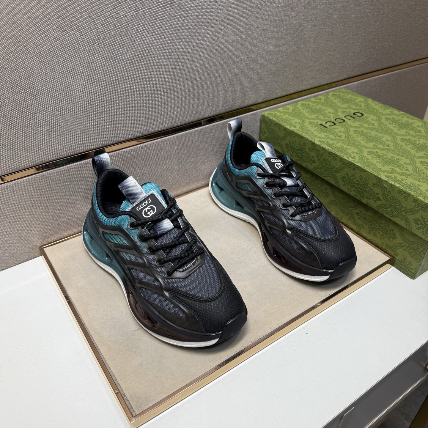 NO:357527,[Ancient ~] Men's casual shoes are available simultaneously in 2025z cabinet. Size: 39-44 # 3 color uppers are made of multi-material spliced ​​mesh fabric inner lining, comfortable and breathable, original sole is comfortable and wear-resistant, and the real shot is even better.19860909【古～】男士休闲鞋 2025z柜同步发售 码数:39-44 # 3个颜色鞋面选用多材质拼接网布内里,舒适透气,鞋底原版舒适耐磨大底,实物拍摄实物更赞,,Men's shoes