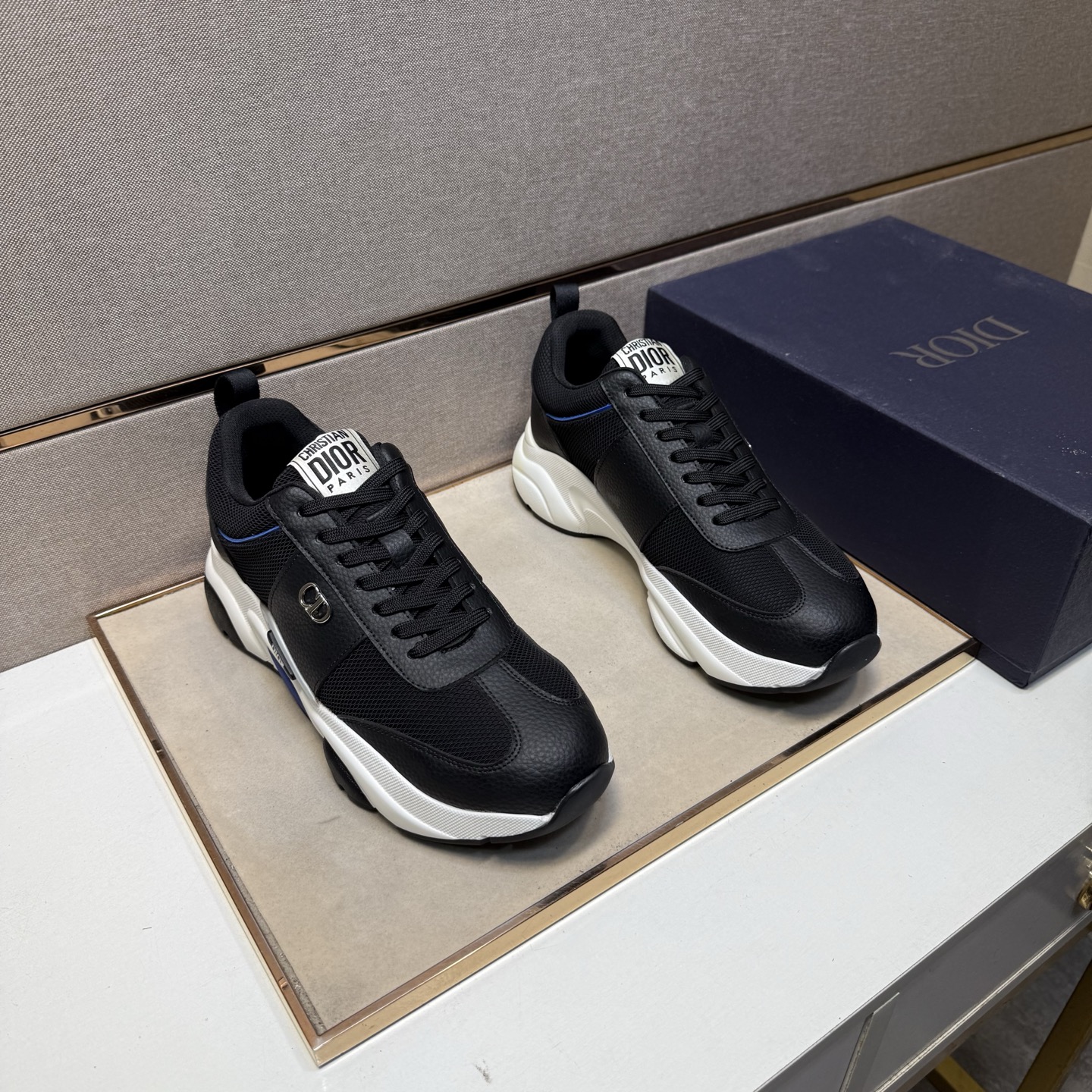 NO:346556,【Di~】Men's casual shoes are available simultaneously in 2025z cabinet. Size: 38-44 # 4 color uppers are made of multi-material spliced ​​mesh fabric inner lining, comfortable and breathable, original sole is comfortable and wear-resistant, real-life shooting is even better,19860909【迪～】男士休闲鞋 2025z柜同步发售 码数:38-44 # 4个颜色鞋面选用多材质拼接网布内里,舒适透气,鞋底原版舒适耐磨大底,实物拍摄实物更赞,,Men's shoes