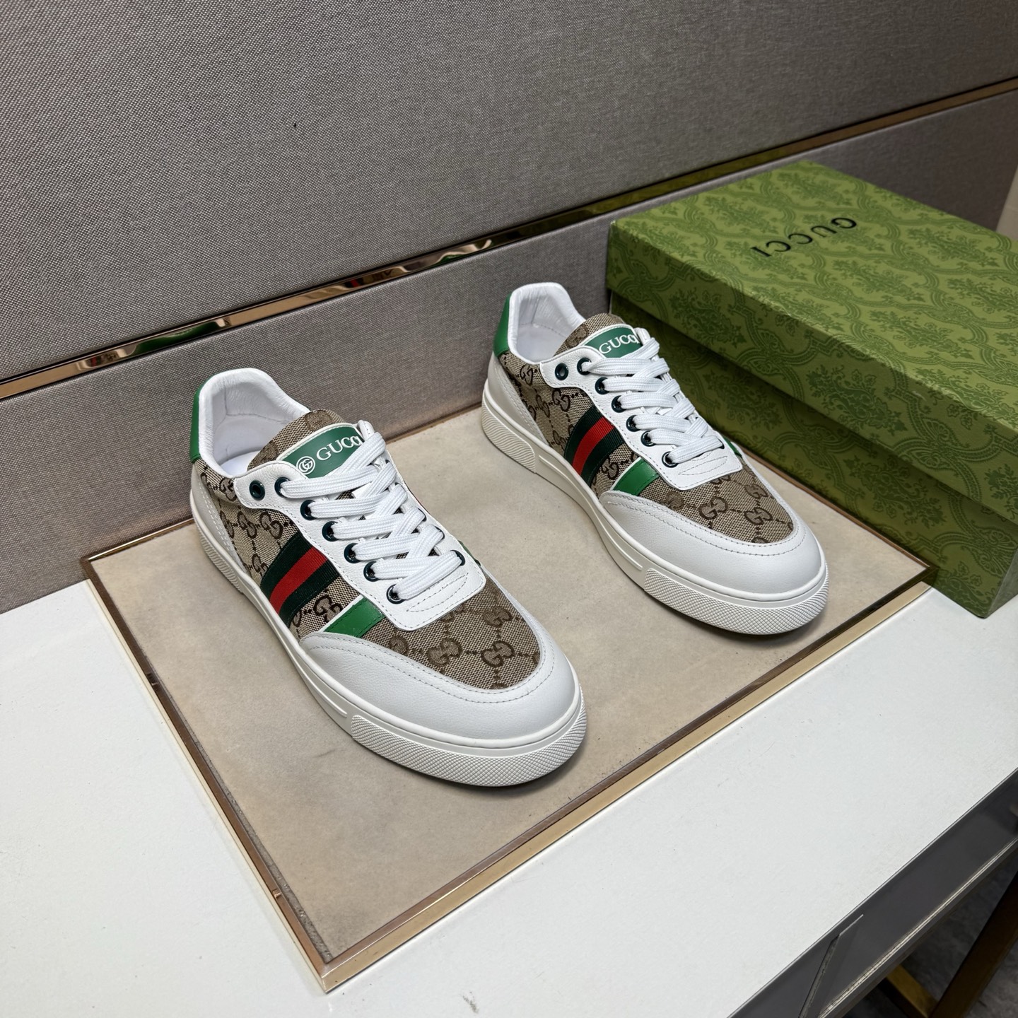 NO:348663,[Ancient ~] Men's casual shoes are available simultaneously in 2025z cabinet. Size: 38-44 # 3 color uppers are made of multi-material spliced ​​leather inner lining, comfortable and breathable, original sole is comfortable and wear-resistant, and the real shot is even better.19860909【古～】男士休闲鞋 2025z柜同步发售 码数:38-44 # 3个颜色鞋面选用多材质拼接真皮内里,舒适透气,鞋底原版舒适耐磨大底,实物拍摄实物更赞,,Men's shoes