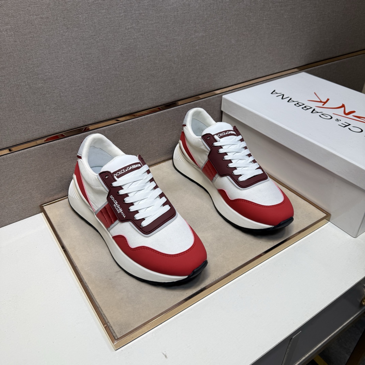 NO:348731,【DG～】Men's casual shoes 2025z cabinets are available simultaneously. Number of sizes: 38-44 # 1 color upper is made of multi-material spliced ​​mesh fabric inner lining, comfortable and breathable, original sole is comfortable and wear-resistant, real-life shooting is even better,19860909【DG～】男士休闲鞋 2025z柜同步发售 码数:38-44 # 1个颜色鞋面选用多材质拼接网布内里,舒适透气,鞋底原版舒适耐磨大底,实物拍摄实物更赞,,Men's shoes