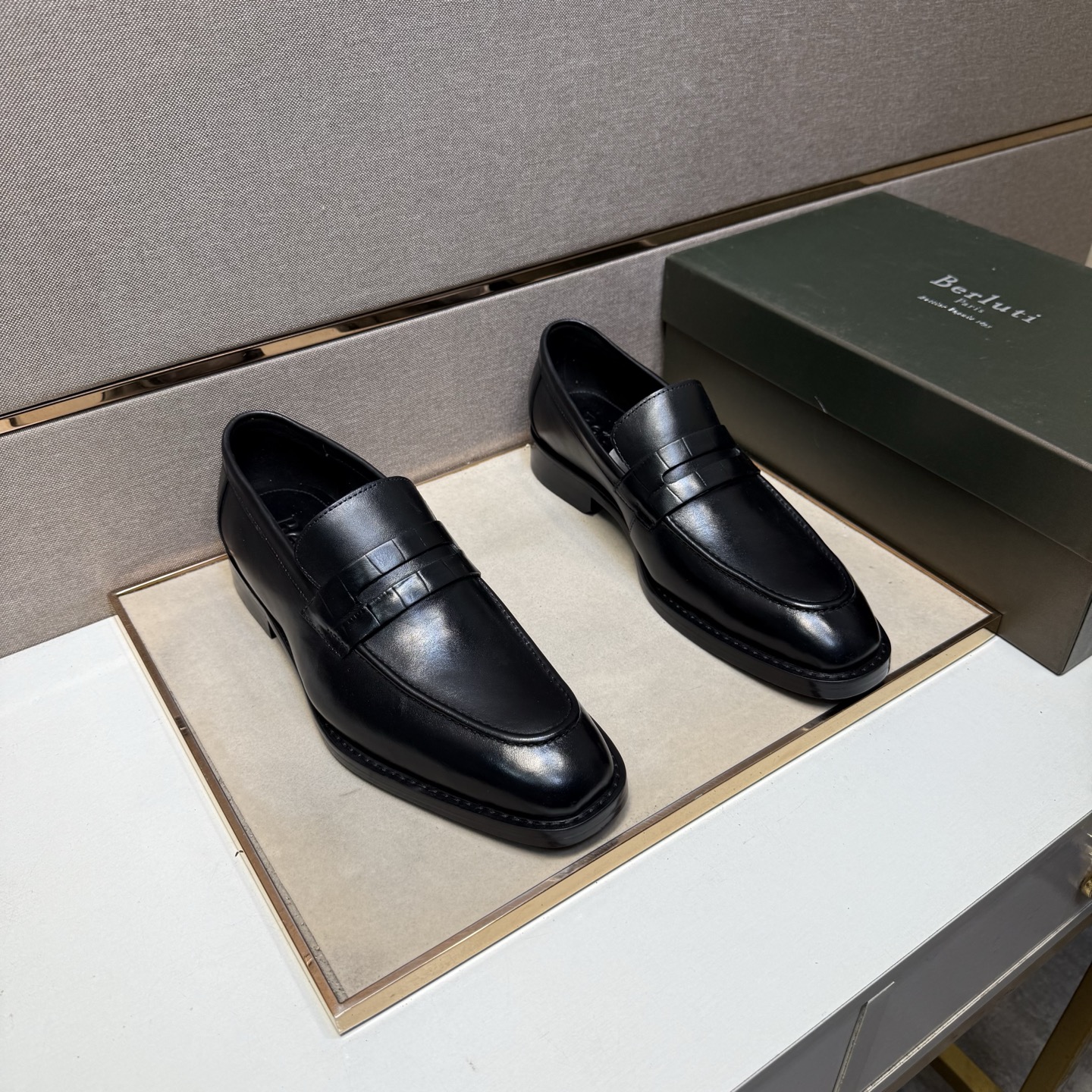 NO:352752,(Real leather sole only changes the code and does not return [Bruti~] Men's casual leather shoes are available simultaneously in 2025z cabinet. Size: 38-44, only changes the code and does not return, 45 customized# 2 color uppers are made of cowhide spliced ​​cowhide inner lining, comfortable and breathable, original sole comfortable and wear-resistant sole, real shots are even better, cowhide, Leather soles19860909(真皮大底只换码不退【布鲁提～】男士休闲正装皮鞋 2025z柜同步发售 码数:38-44,只换码不退,45订制# 2个颜色鞋面选用牛皮拼接牛皮内里,舒适透气,鞋底原版舒适耐磨大底,实物拍摄实物更赞,,cowhide,Leather soles,Men's shoes