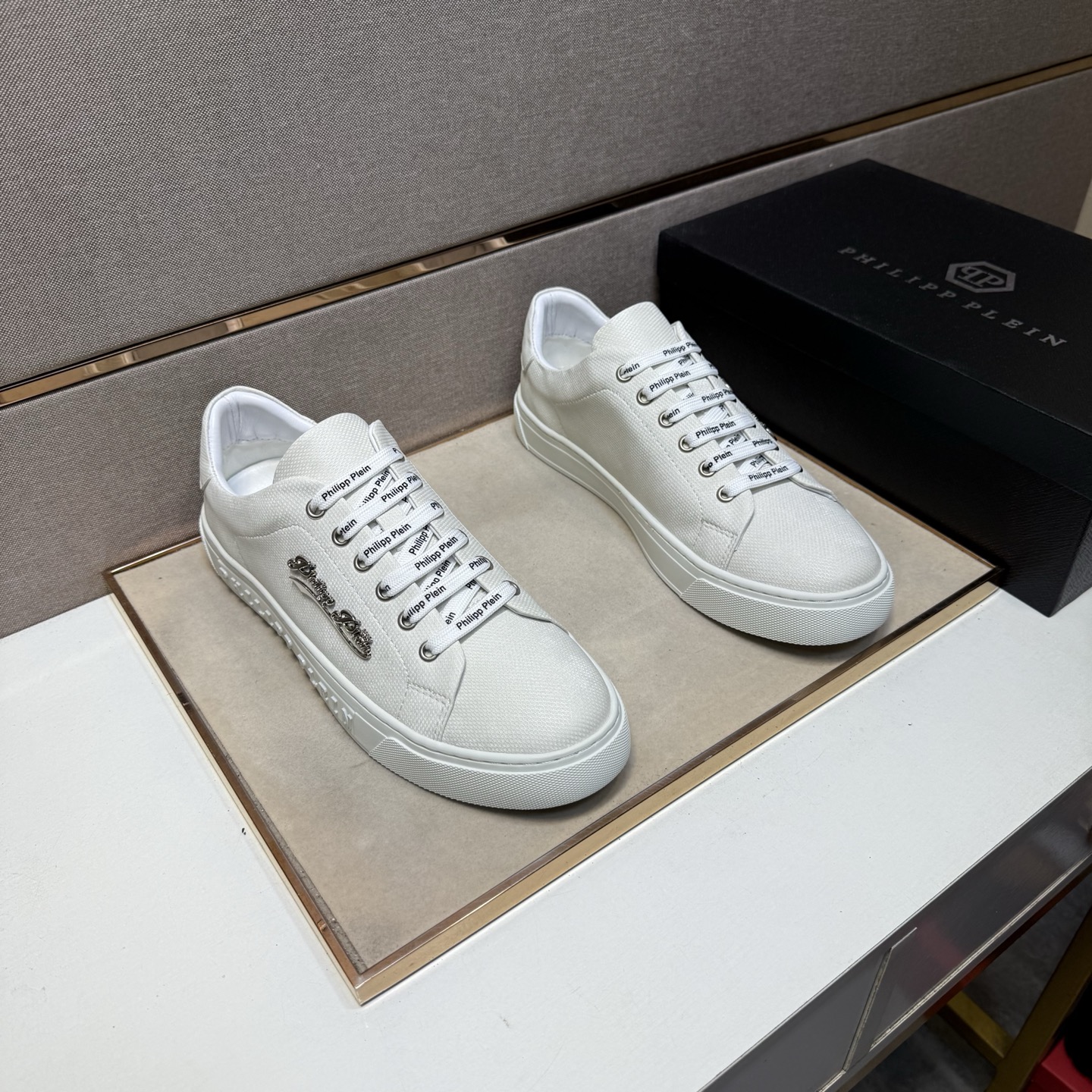 NO:354105,【PP～】Men's casual shoes 2025z cabinets are available simultaneously. Number of sizes: 38-44 # 4 color uppers are made of multi-material spliced ​​sheepskin inner lining, comfortable and breathable, original sole is comfortable and wear-resistant, real-life shooting is even better, sheepskin19860909【PP～】男士休闲鞋 2025z柜同步发售 码数:38-44 # 4个颜色鞋面选用多材质拼接羊皮内里,舒适透气,鞋底原版舒适耐磨大底,实物拍摄实物更赞,,sheepskin,Men's shoes