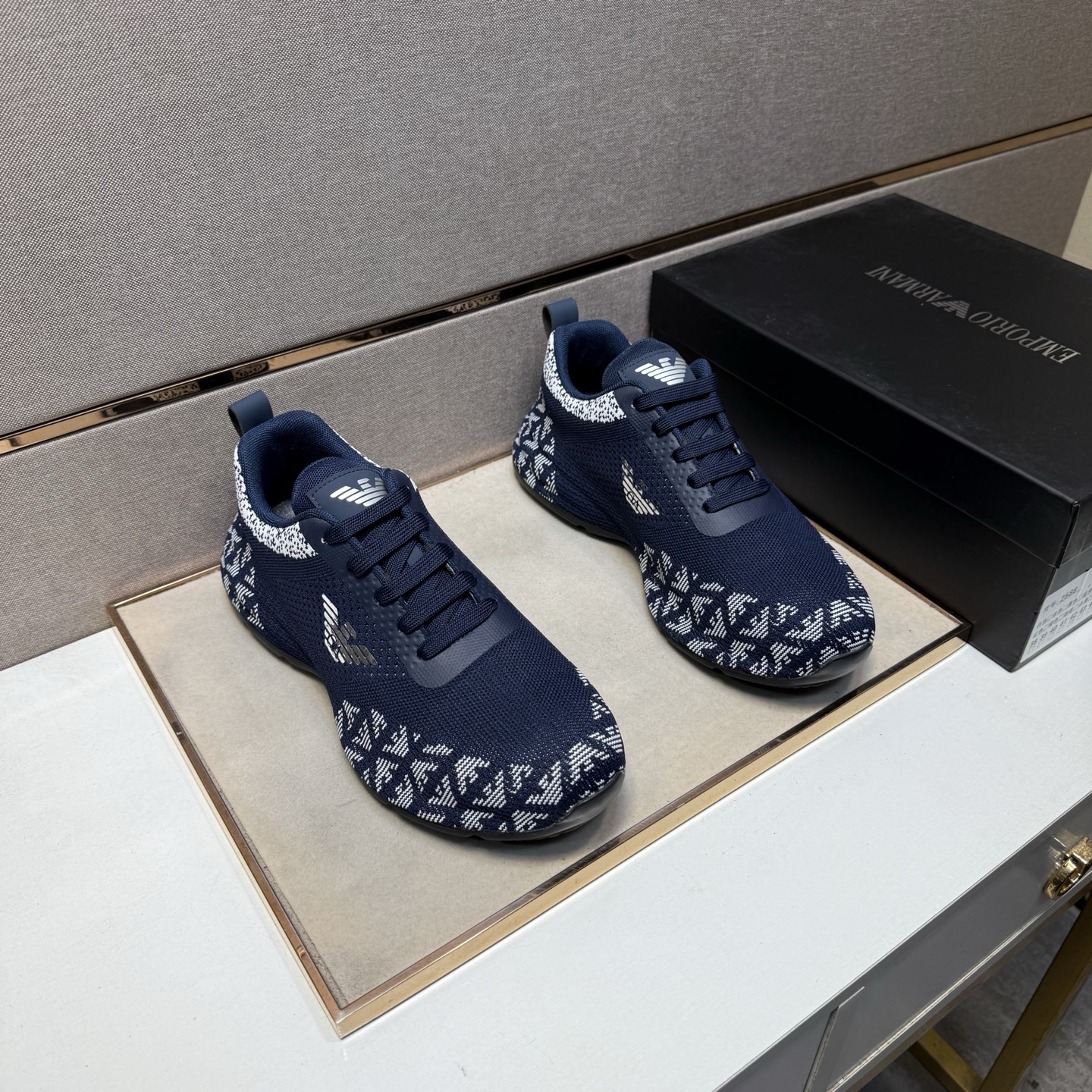 NO:588629,[Armani~] Men's casual shoes, 2025z cabinet simultaneous sale Size: 38-44# 4 colors upper with multi-material stitching mesh lining, comfortable and breathable, original sole is comfortable, wear-resistant and non-slip outsole, the real thing is better when photographed, armani19860909【阿玛尼～】男士休闲鞋,2025z柜同步发售 码数:38-44# 4个颜色鞋面选用多材质拼接网布内里,舒适透气,鞋底原版舒适耐磨防滑大底,实物拍摄实物更赞,,armani,Men's shoes