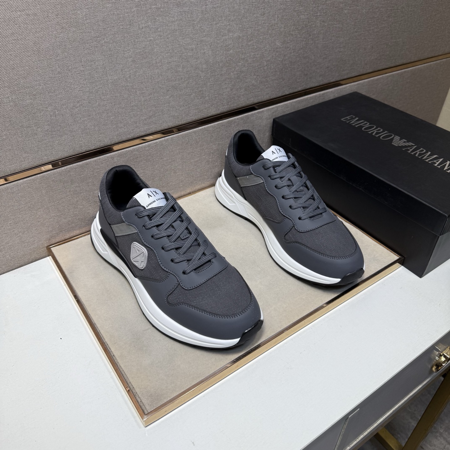 NO:604744,[Armani~] Men's casual shoes are on sale simultaneously in 2025z cabinets. Size: 39-45#. The uppers in 3 colors are made of multi-material spliced ​​mesh lining, which is comfortable and breathable. The soles are original and comfortable and wear-resistant. The actual photos taken are better, armani19860909【阿玛尼～】男士休闲鞋 2025z柜同步发售 码数:39-45# 3个颜色鞋面选用多材质拼接网布内里,舒适透气,鞋底原版舒适耐磨大底,实物拍摄实物更赞,,armani,Men's shoes