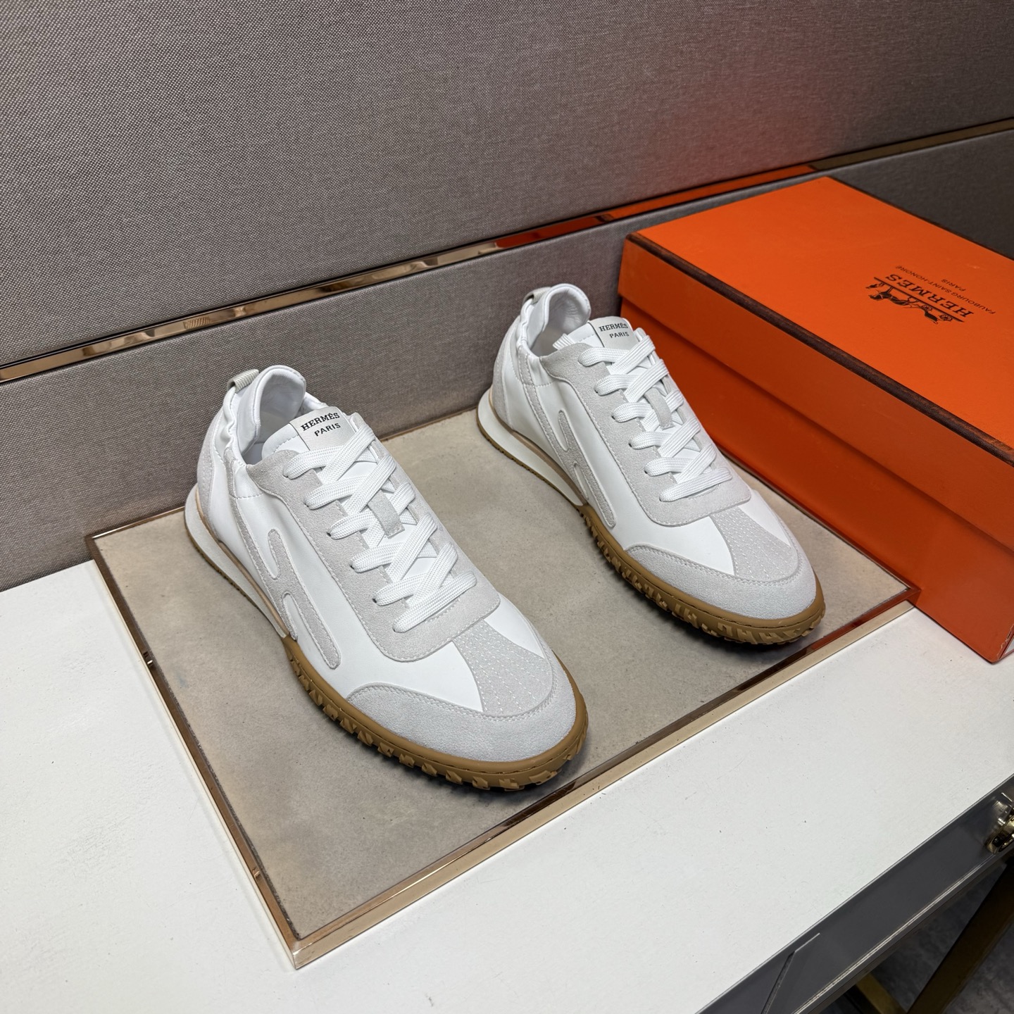 NO:680776,[Hermès~] Men's casual shoes 2025z cabinet sales simultaneously Size: 39-44# 4 colors The upper is made of multi-material spliced ​​sheepskin lining, which is comfortable and breathable. The original sole is comfortable and wear-resistant. The real thing is better when photographed in person. Hermes, sheepskin19860909【爱马仕～】男士休闲鞋 2025z柜同步发售 码数:39-44# 4个颜色鞋面选用多材质拼接羊皮内里,舒适透气,鞋底原版舒适耐磨大底,实物拍摄实物更赞,,hermes,sheepskin,Men's shoes