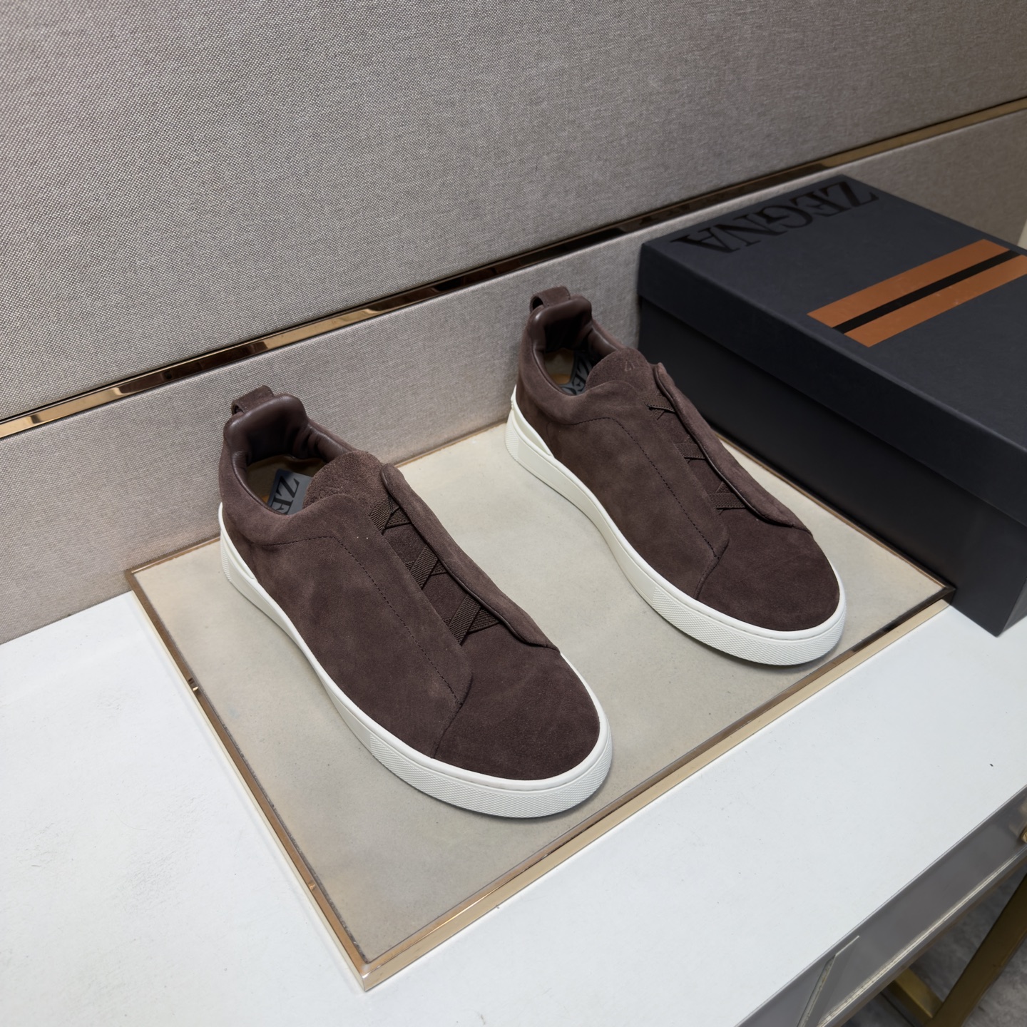 NO:780571,[Zegna~] Men's casual shoes 2026z cabinet simultaneous sale Size: 39-44# 4 colors upper with multi-material splicing genuine leather lining, comfortable and breathable, original sole comfortable and wear-resistant outsole, real-life photos are better, zegna19860909【杰尼亚～】男士休闲鞋 2026z柜同步发售 码数:39-44# 4个颜色鞋面选用多材质拼接真皮内里,舒适透气,鞋底原版舒适耐磨大底,实物拍摄实物更赞,,zegna,Men's shoes