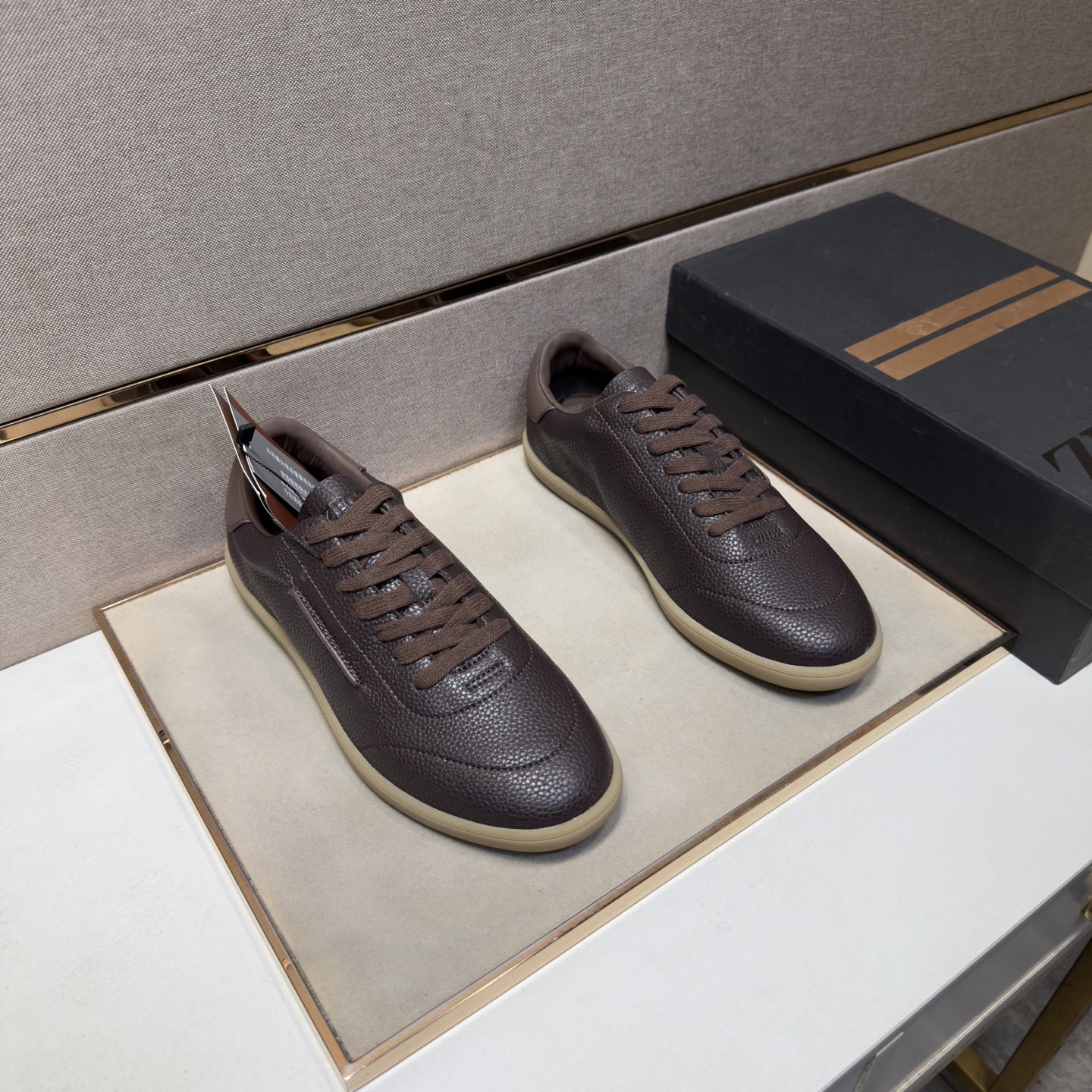 NO:885597,[Zegna~] Men's casual shoes 2026z cabinet simultaneous sale Size: 38-44# 5 colors of uppers made of multi-material splicing genuine leather lining, comfortable and breathable, original soles comfortable and wear-resistant outsole, real photos taken in real life are better, zegna19860909【杰尼亚～】男士休闲鞋 2026z柜同步发售 码数:38-44# 5个颜色鞋面选用多材质拼接真皮内里,舒适透气,鞋底原版舒适耐磨大底,实物拍摄实物更赞,,zegna,Men's shoes