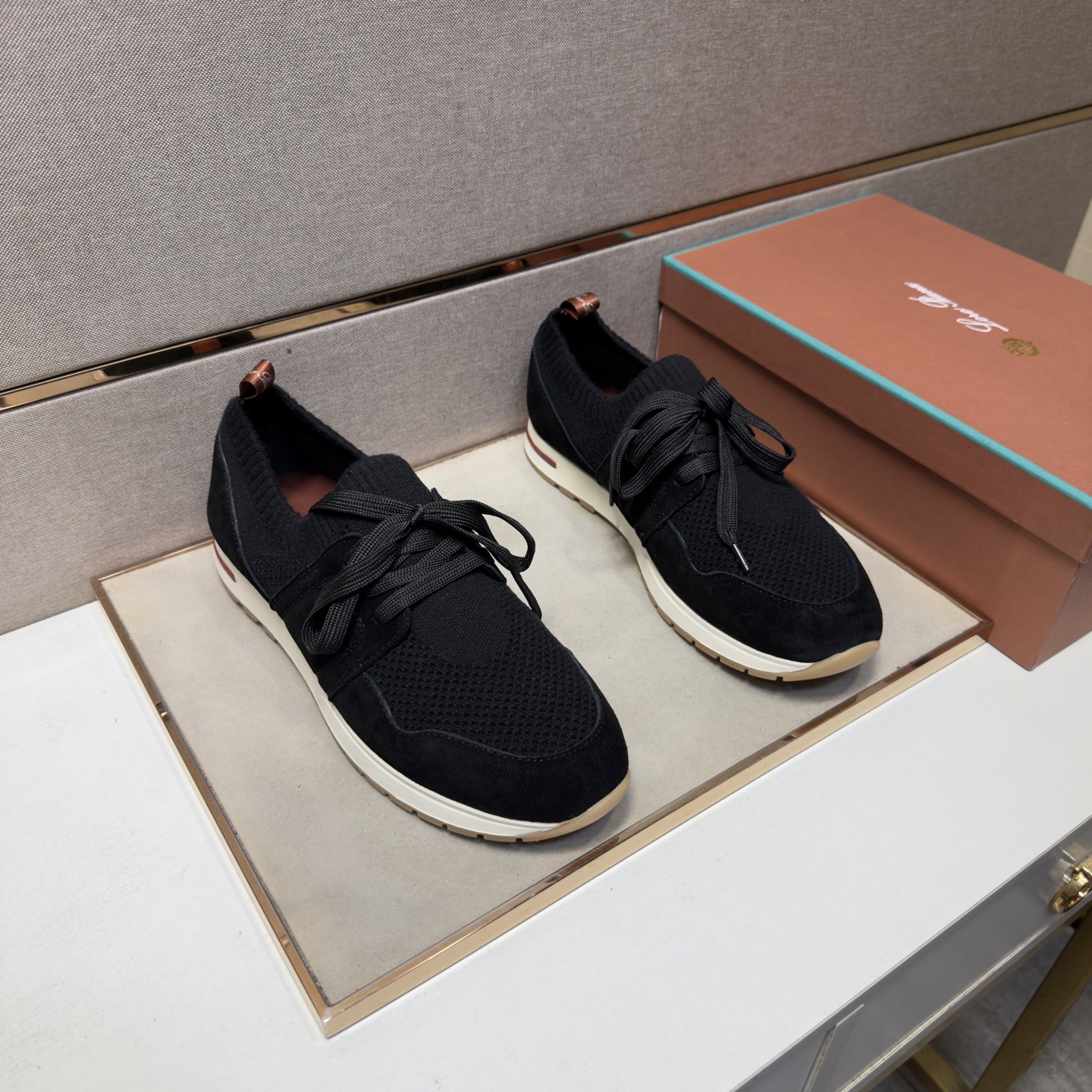NO:888276,[LP~] Men's casual shoes 2026z cabinet sales simultaneously Size 38-44 # 3 colors The upper is made of multi-material spliced ​​mesh lining, which is comfortable and breathable. The original sole is comfortable and wear-resistant. The real thing is better when shot in person, loro piana19860909【LP～】男士休闲鞋 2026z柜同步发售 码数38-44 # 3个颜色鞋面选用多材质拼接网布内里,舒适透气,鞋底原版舒适耐磨大底,实物拍摄实物更赞,,loro piana,Men's shoes