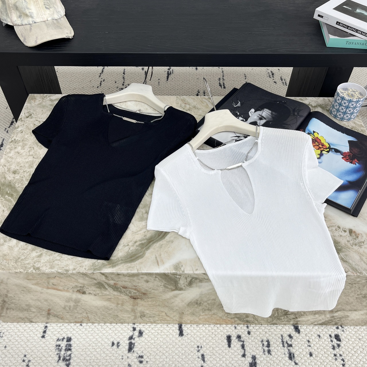 NO:426240,New summer style original yarn custom knitted shirt Customized yarn smooth and cool color white black yard, alexander wang19860909夏季新款 原纱定做针织恤 定制好纱线 爽滑有凉感 颜色白色 黑色 码数,,alexander wang,Women's clothing