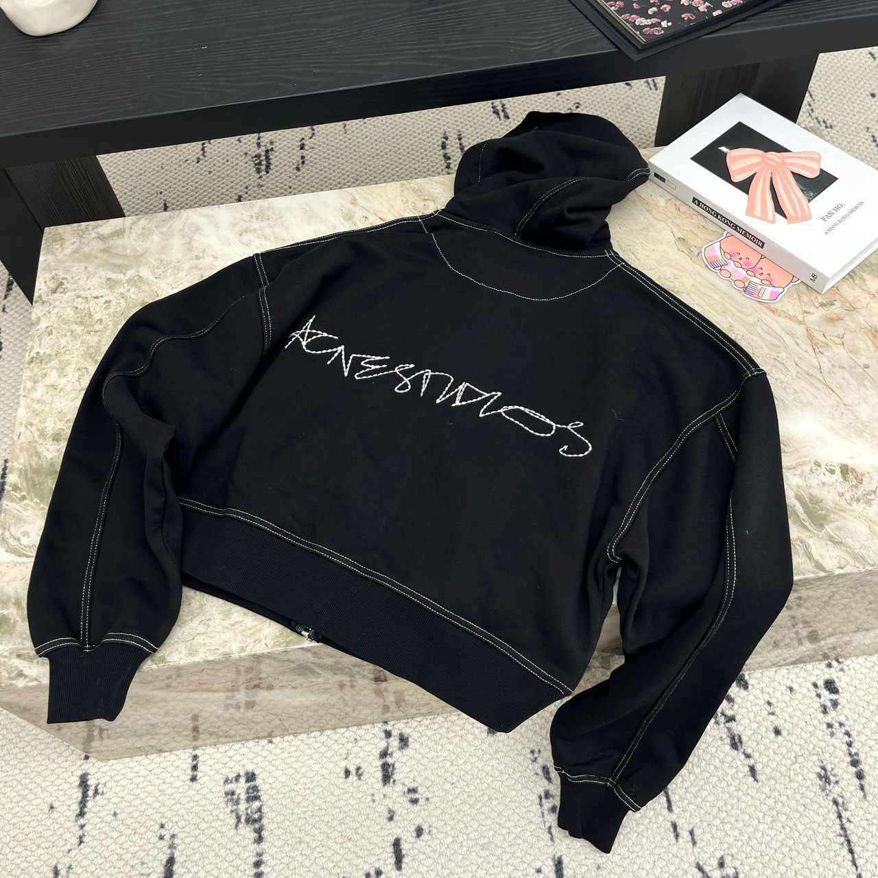 Acnestudios 25秋冬新款 短款连帽卫衣外套 后背刺绣英文logo 休闲又高级 两色SML