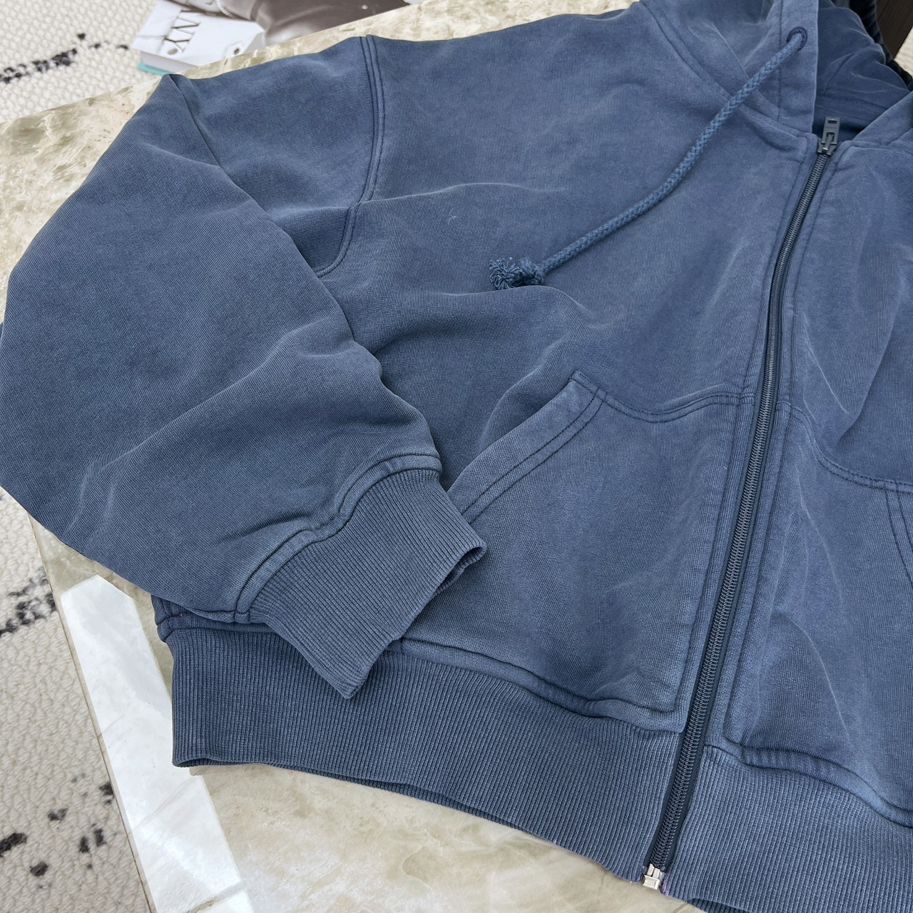 Acnestudios 25秋冬新款 重工洗水压花连帽卫衣外套 采用100%棉高克重面料 宽松大版型不挑