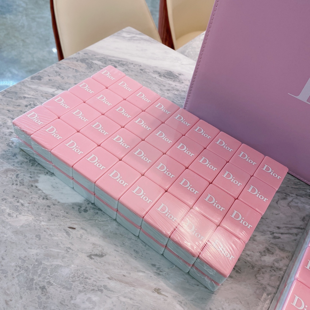 Organize the Mahjong GameEncountering DIOR, let's have a thrilling game - Comprehensive 8