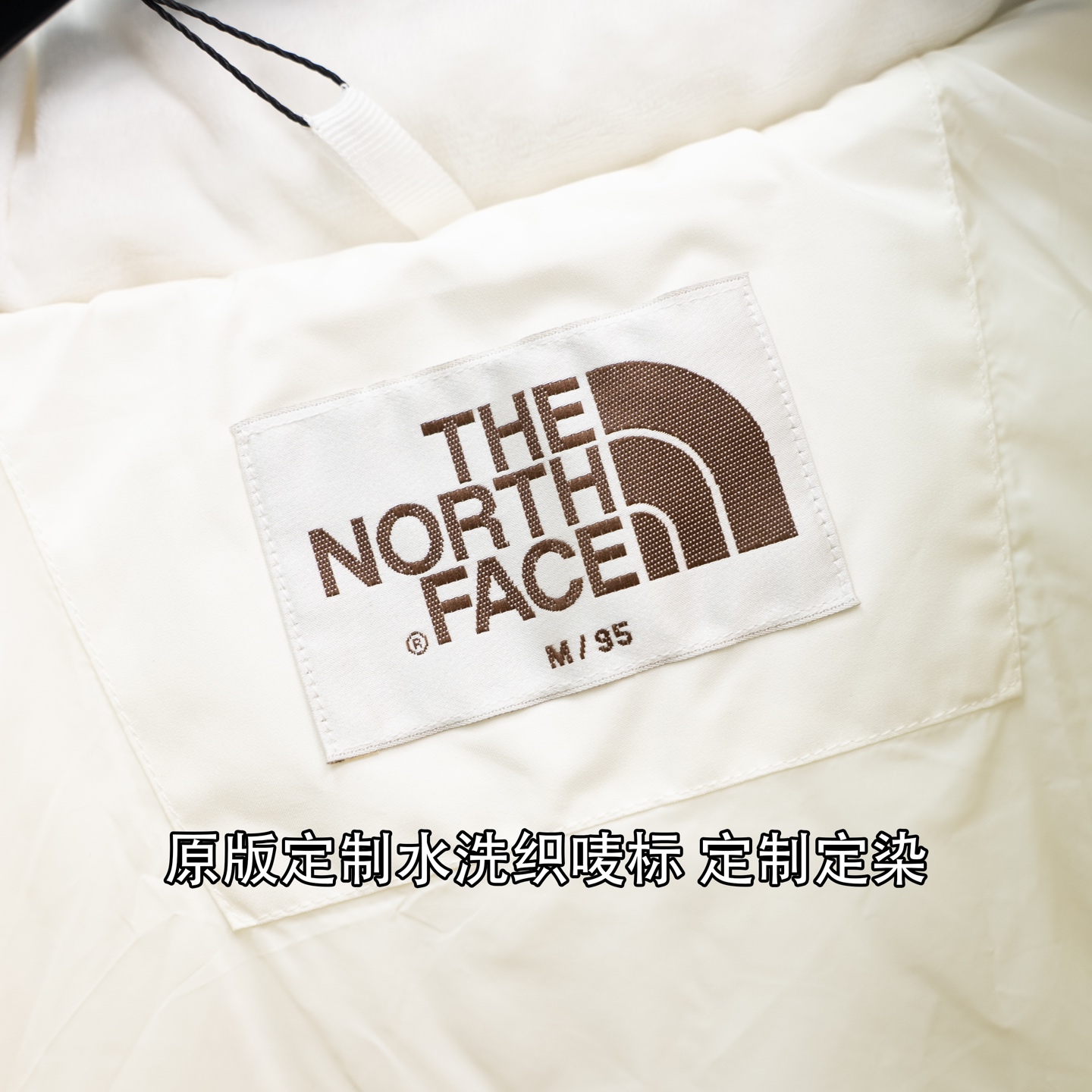 新款限定 北面THE NORTH FACE  Nuptse 实拍细节补充。