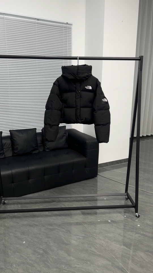 _d-q9s0Ep6cItDWNPu-jdIyqyoZN2Giuvsvm571A