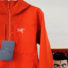 ARCTERYX GAMMA MX始祖鸟防风冲锋衣 秋冬城市通勤和户外攀岩运动,防风耐磨透气 相比于冲锋衣 上身更加舒适 ARCTERYX GAMMA MX始祖鸟防风冲锋衣 秋冬城市通勤和户外攀岩运动,防风耐磨透气 相比于冲锋衣 上身更加舒适